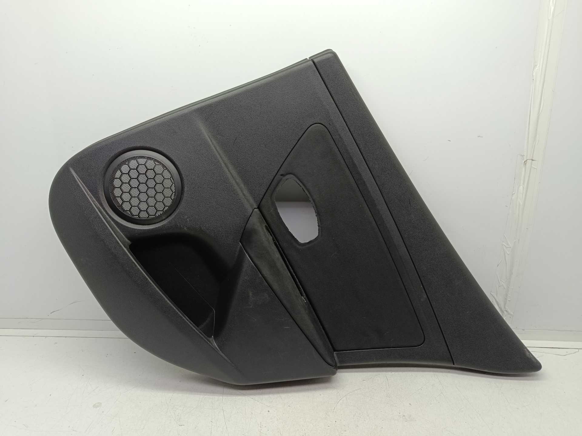 Recambio de guarnecido puerta trasera derecha para renault megane iii berlina 5 p dynamique referencia OEM IAM 829A06469R  