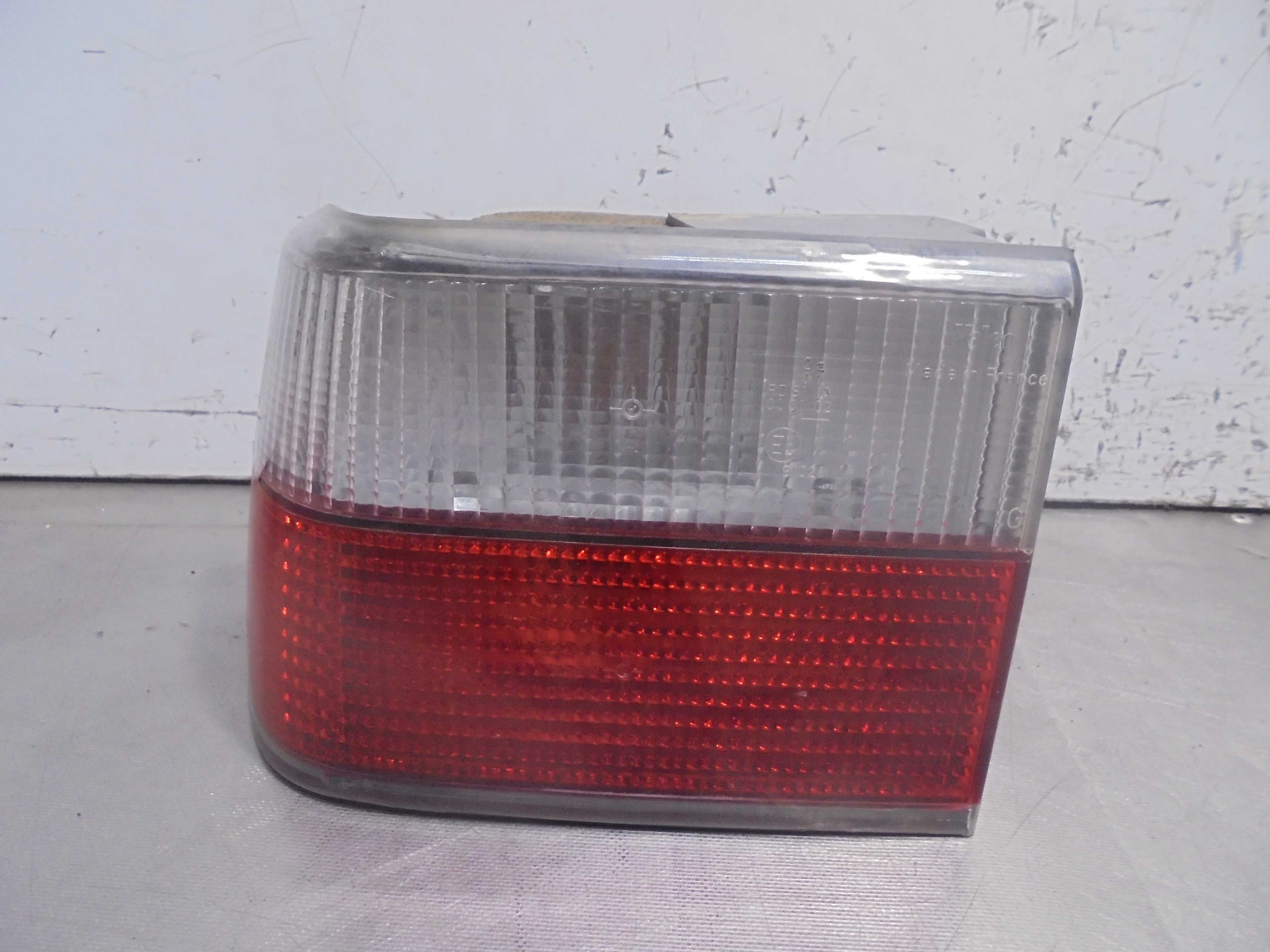 Recambio de piloto trasero izquierdo para citroën xantia berlina 1.9 td seduction referencia OEM IAM   