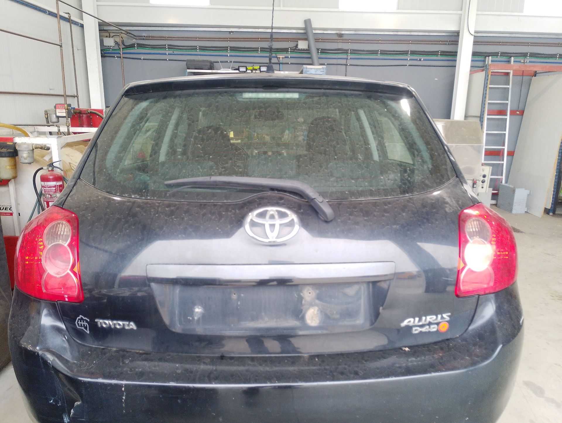 Recambio de porton trasero para toyota auris (_e15_) 2.0 d-4d (ade150_) referencia OEM IAM 6700502110  