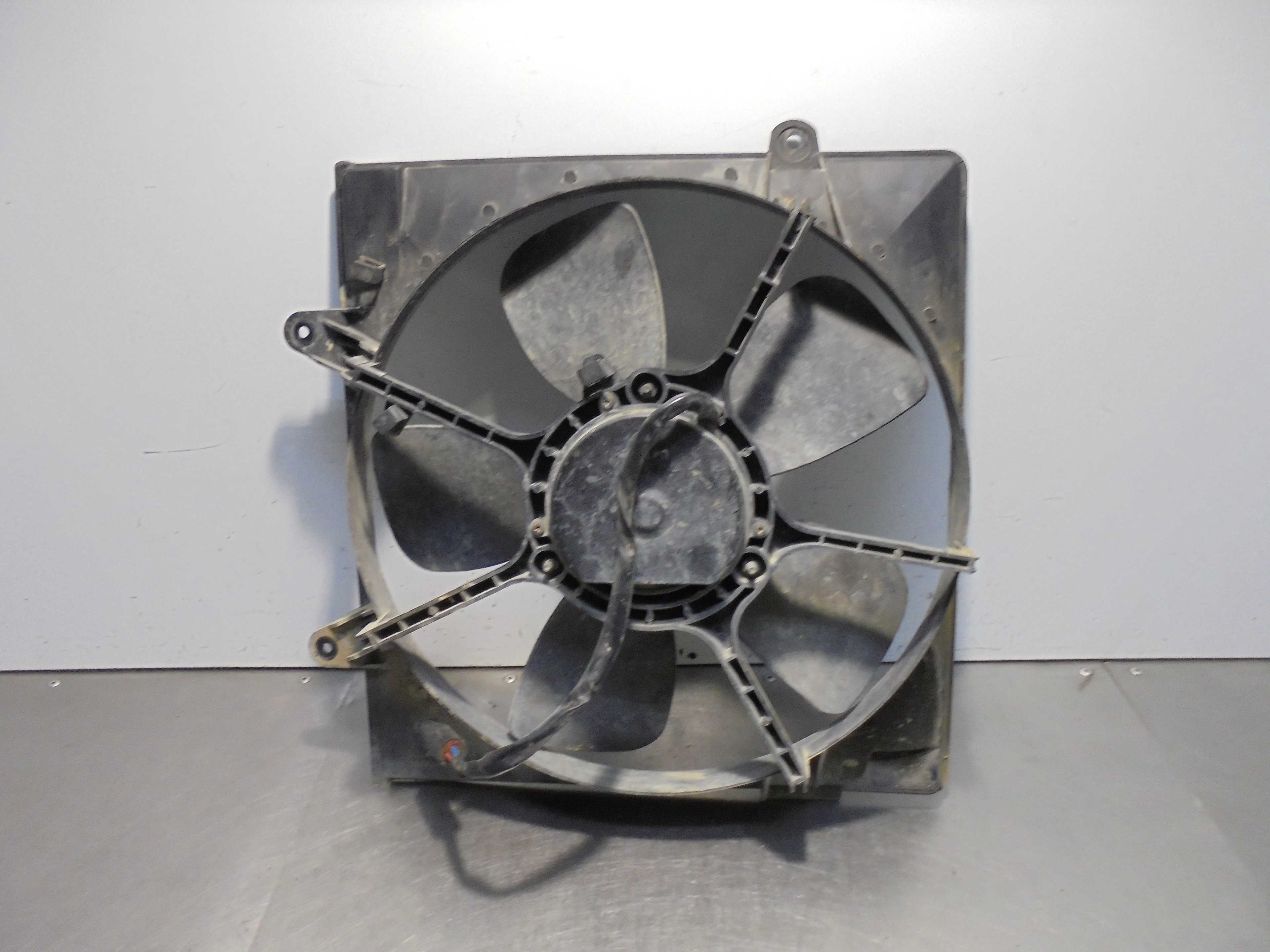 Recambio de electroventilador para kia carnival ii 2.9 crdi lx referencia OEM IAM 0K55215025  