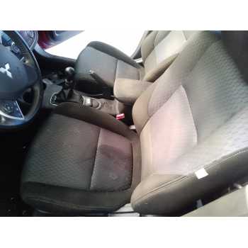 ASIENTO DELANTERO IZQUIERDO 