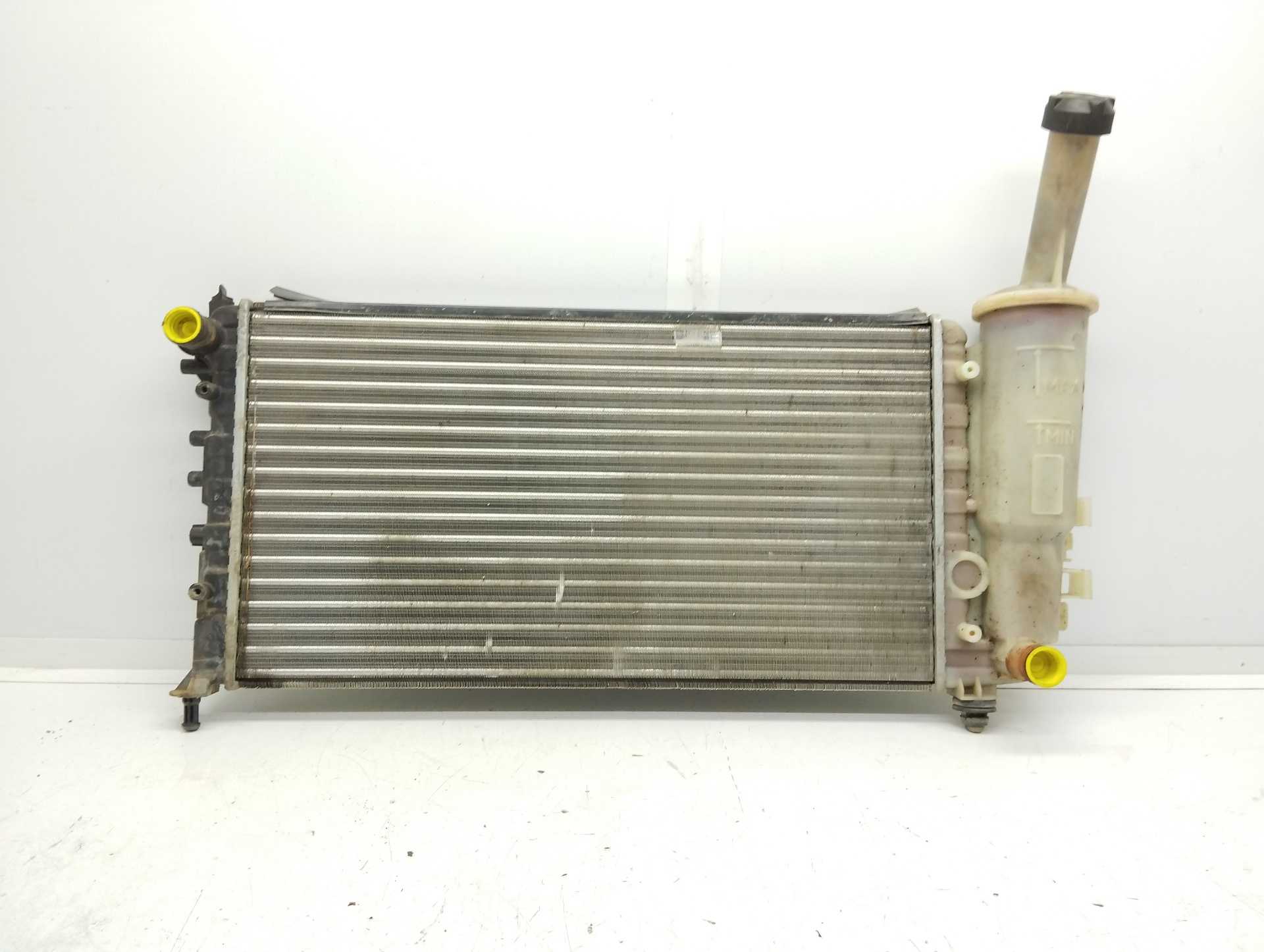 Recambio de radiador agua para fiat punto berlina (188) 1.2 8v referencia OEM IAM 0030446  