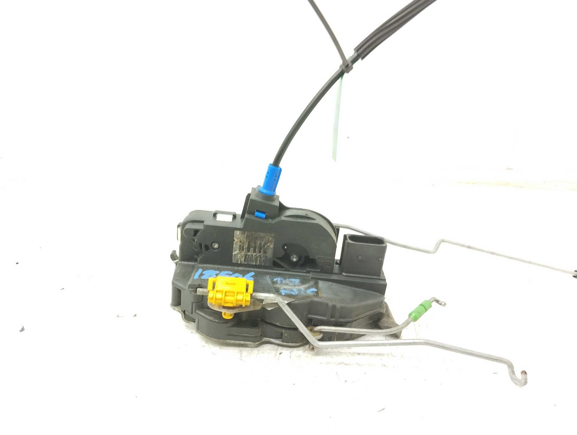 Recambio de cerradura puerta delantera izquierda para opel astra j lim. excellence referencia OEM IAM A081876  