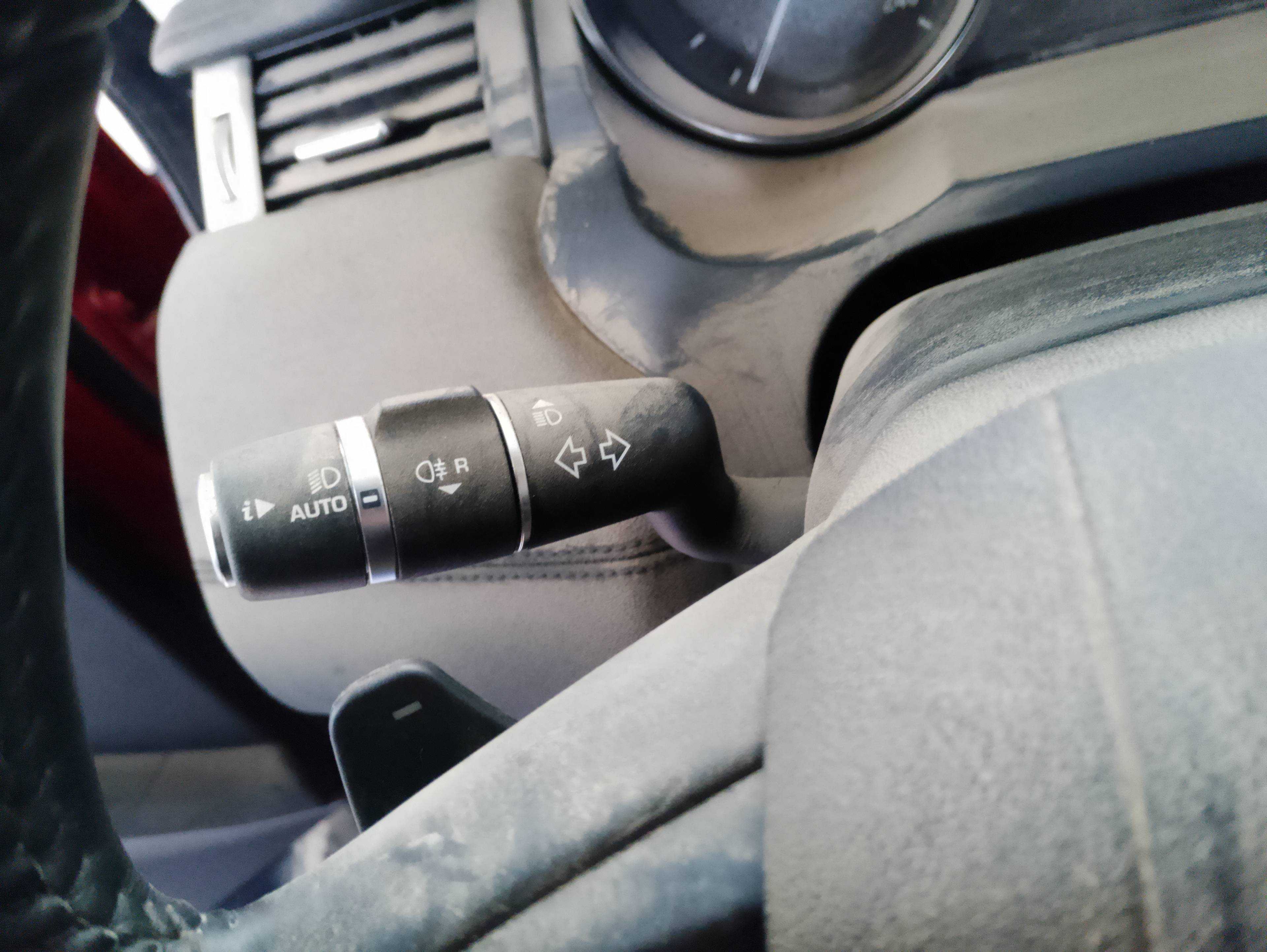 Recambio de mando intermitentes para land rover range rover evoque (l551) 2.0 d150 mhev 4x4 referencia OEM IAM   