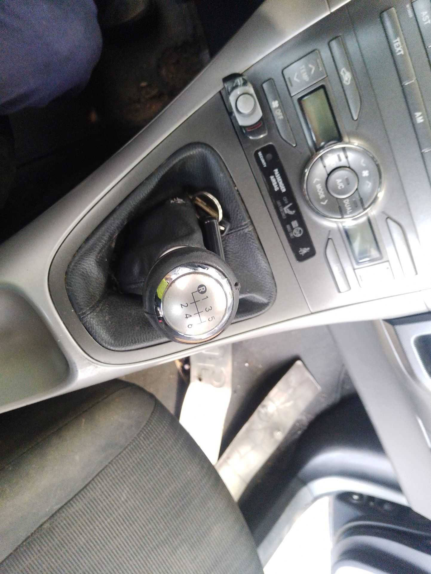 Recambio de palanca cambio para toyota auris (_e15_) 2.0 d-4d (ade150_) referencia OEM IAM 3353002210  