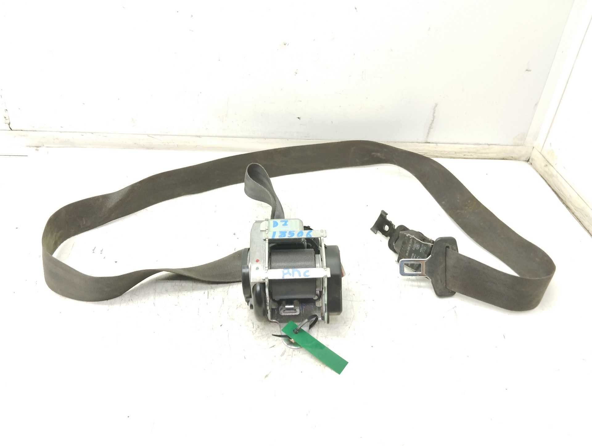 Recambio de cinturon seguridad delantero izquierdo para opel astra j lim. excellence referencia OEM IAM 617023600  