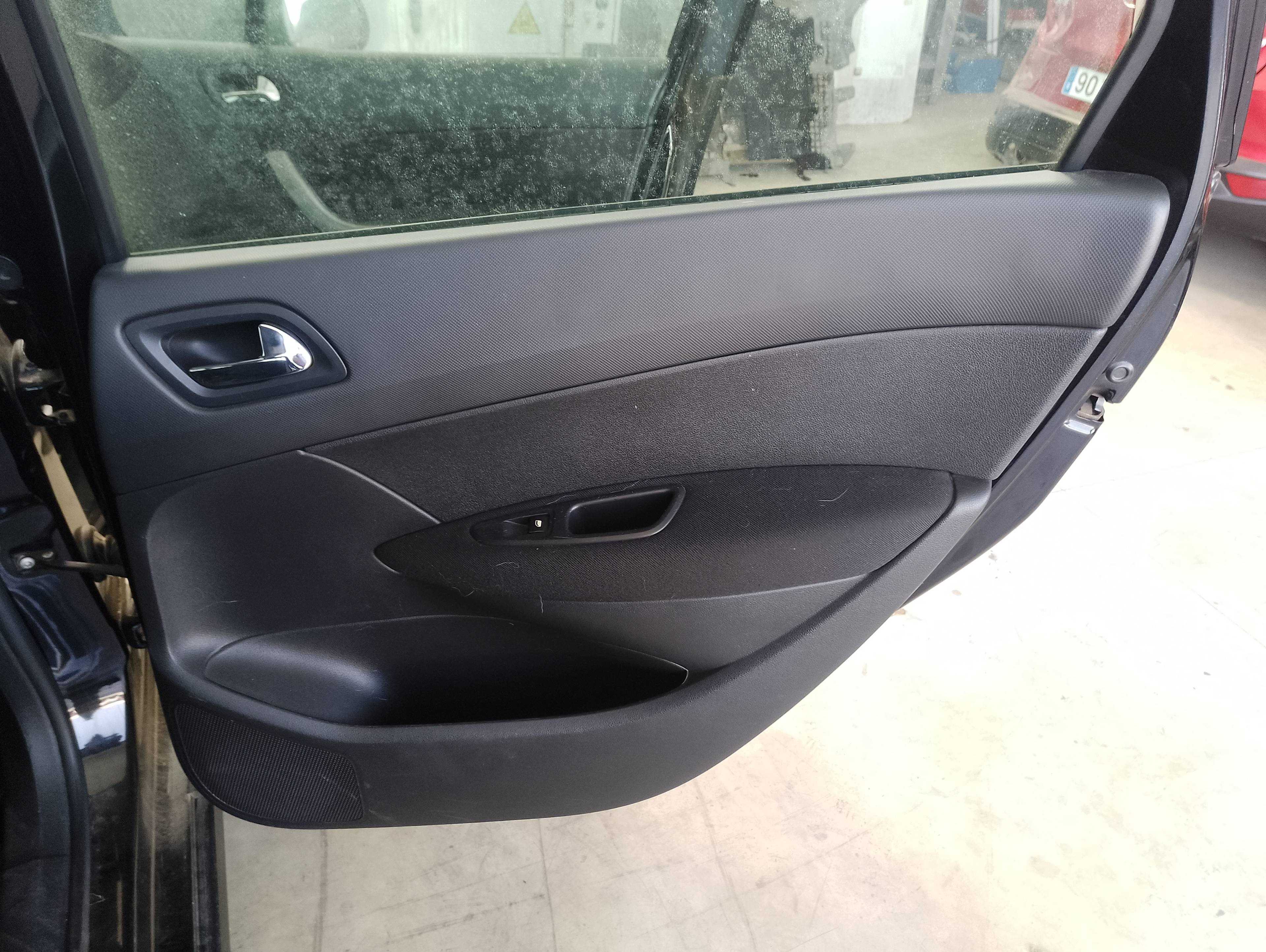 Recambio de guarnecido puerta trasera derecha para peugeot 308 sw sportium referencia OEM IAM   