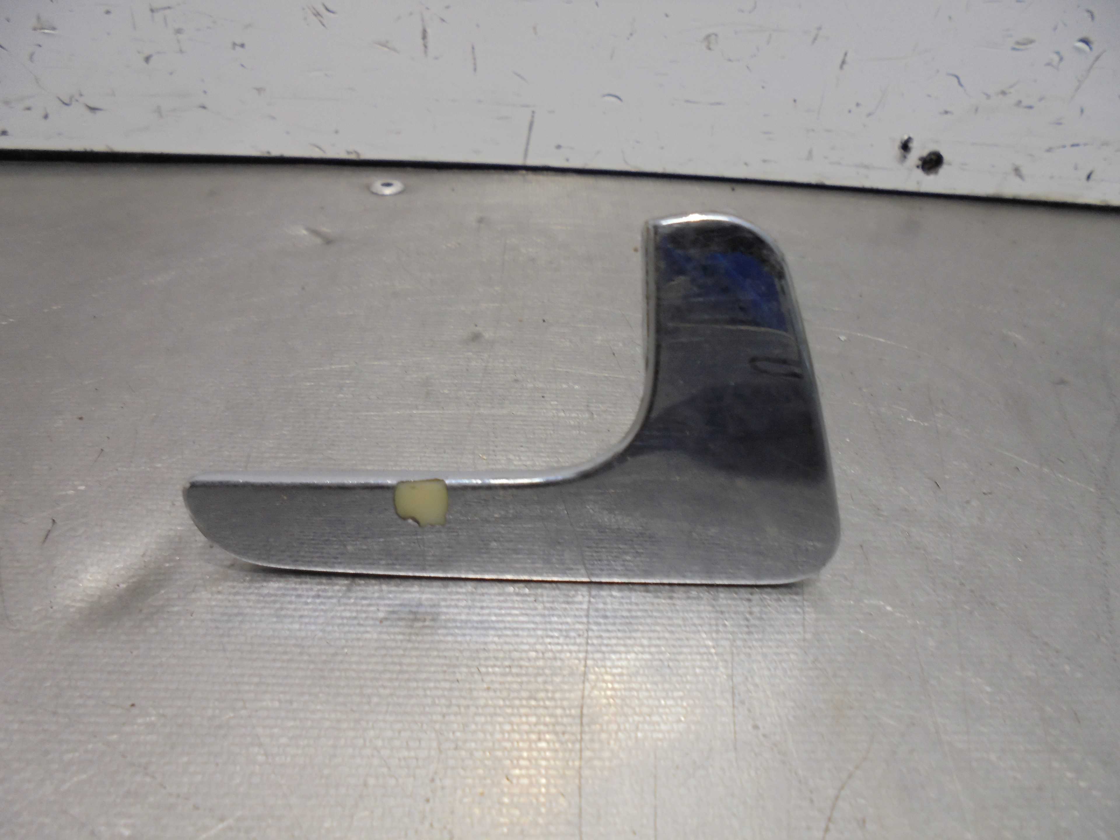 Recambio de maneta interior trasera derecha para seat ibiza (6k1) select referencia OEM IAM   