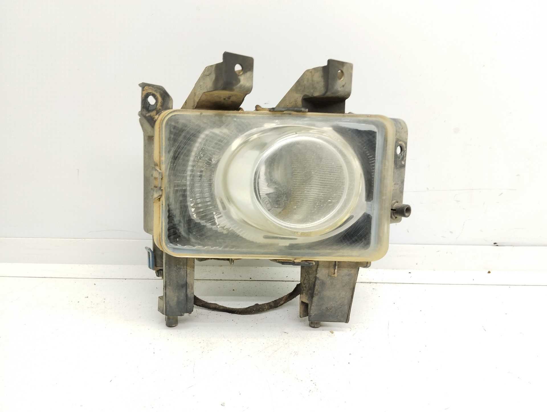 Recambio de faro antiniebla derecho para opel astra h ber. 1.7 16v cdti referencia OEM IAM 13262000  