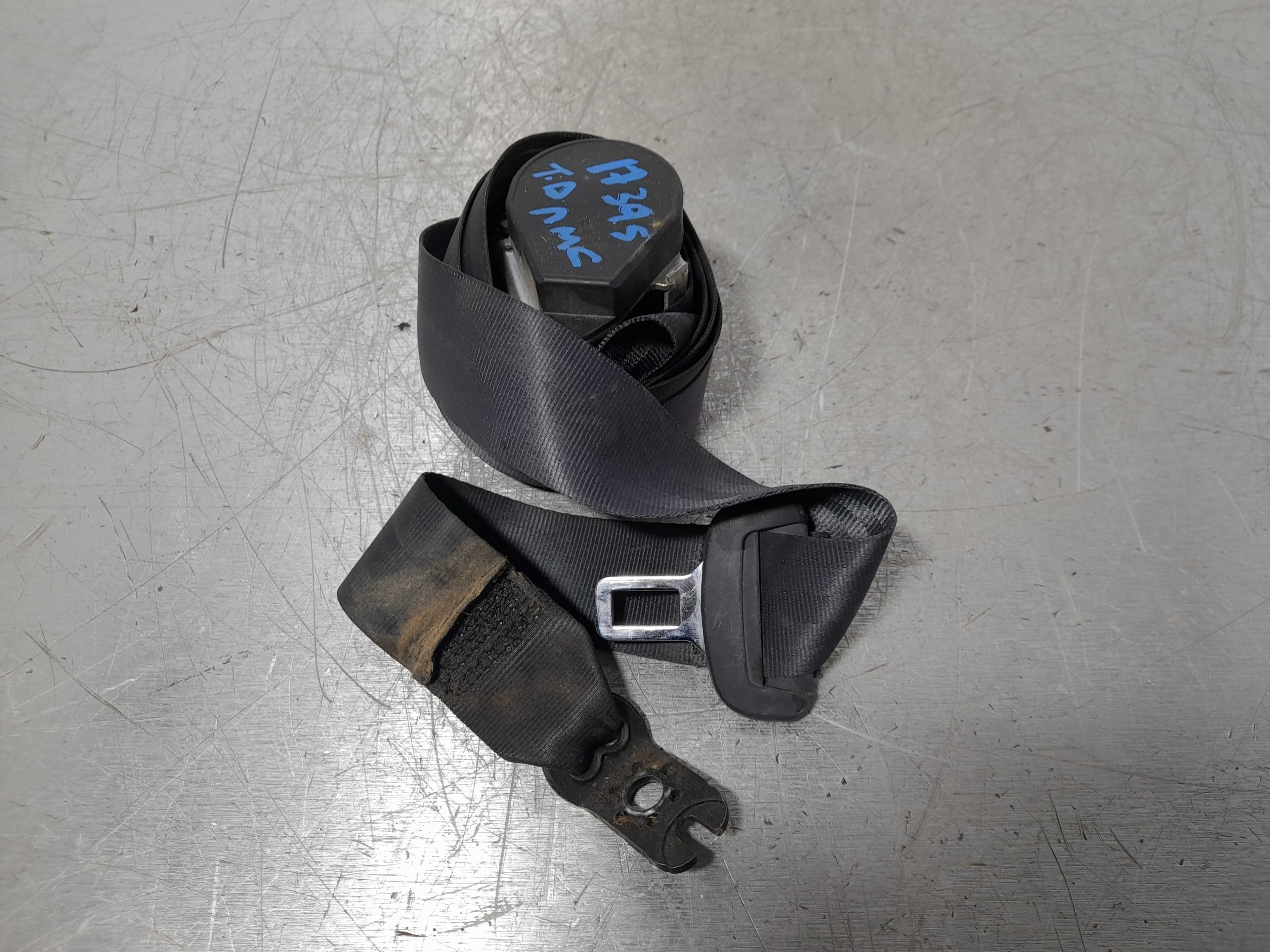 Recambio de cinturon seguridad trasero derecho para volkswagen golf vii lim. 1.6 tdi dpf referencia OEM IAM   