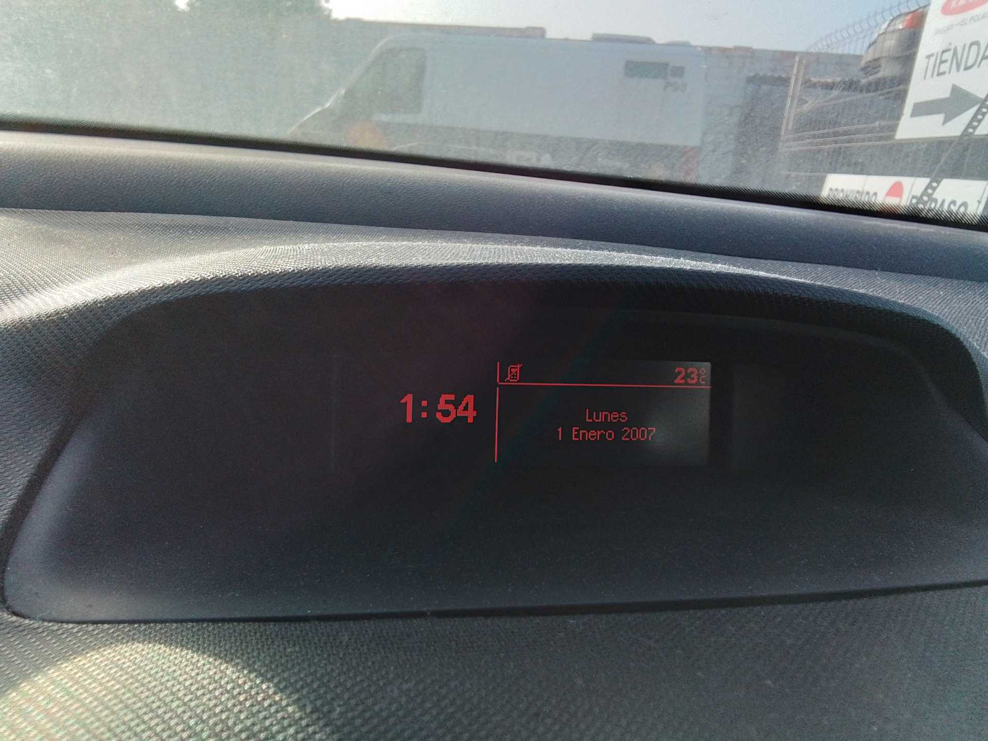 Recambio de pantalla multifuncion para peugeot 308 2.0 16v hdi fap referencia OEM IAM   