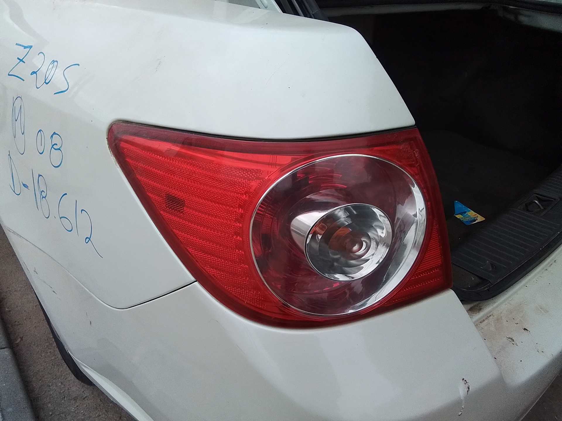 Recambio de piloto trasero izquierdo para chevrolet epica 2.0 diesel cat referencia OEM IAM   