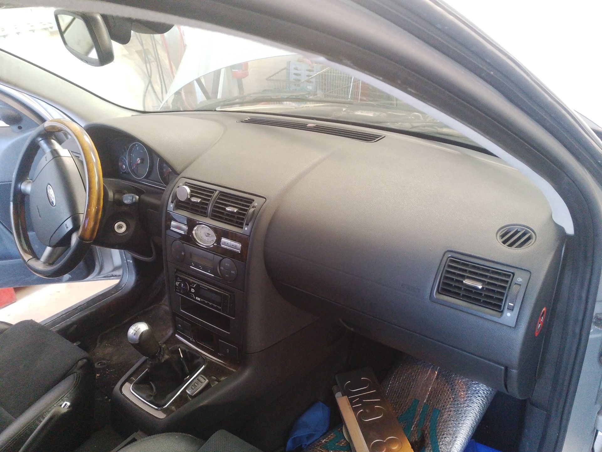 Recambio de salpicadero para ford mondeo iii (b5y) 2.0 tdci referencia OEM IAM   