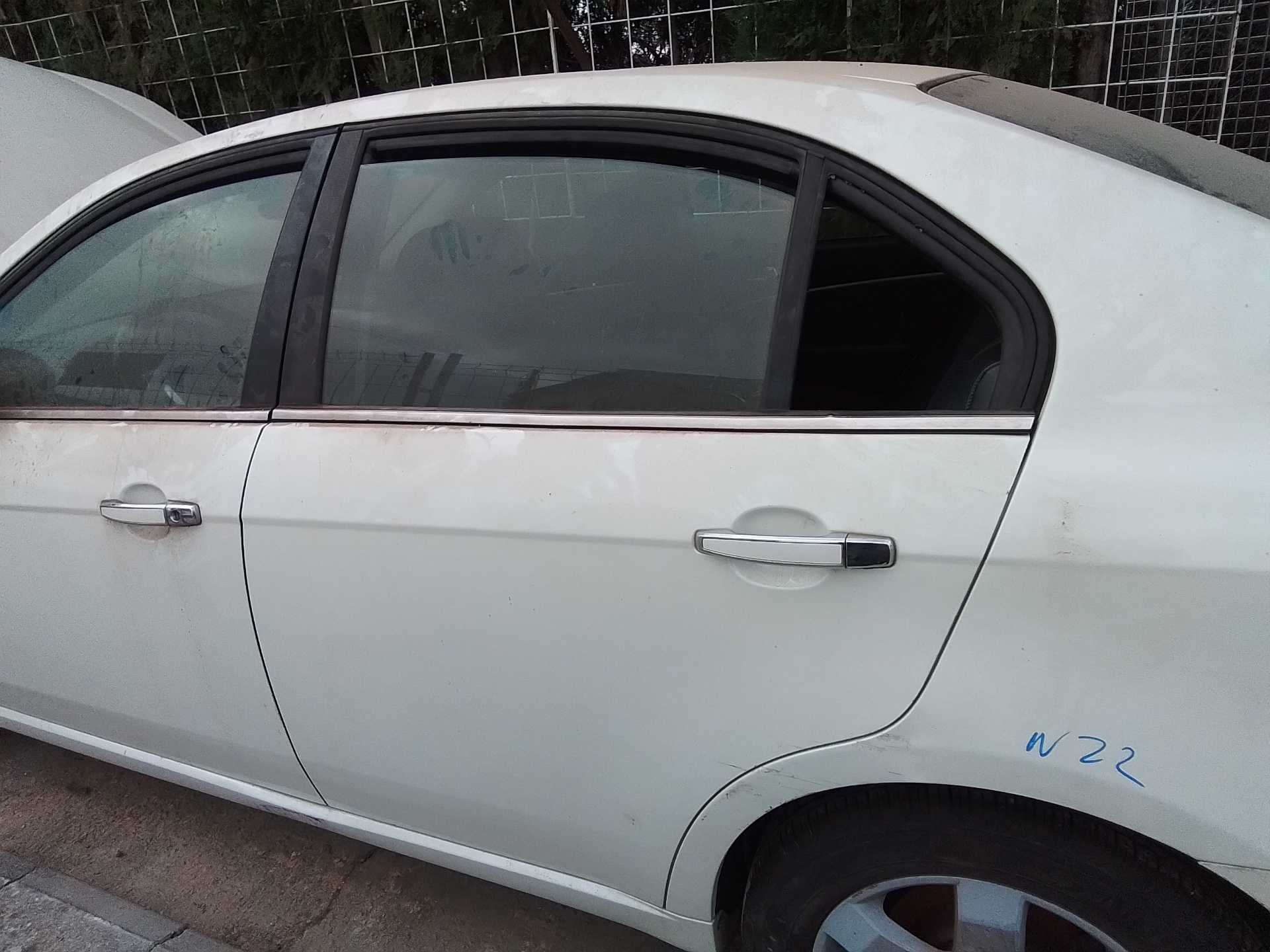 Recambio de puerta trasera izquierda para chevrolet epica 2.0 diesel cat referencia OEM IAM   