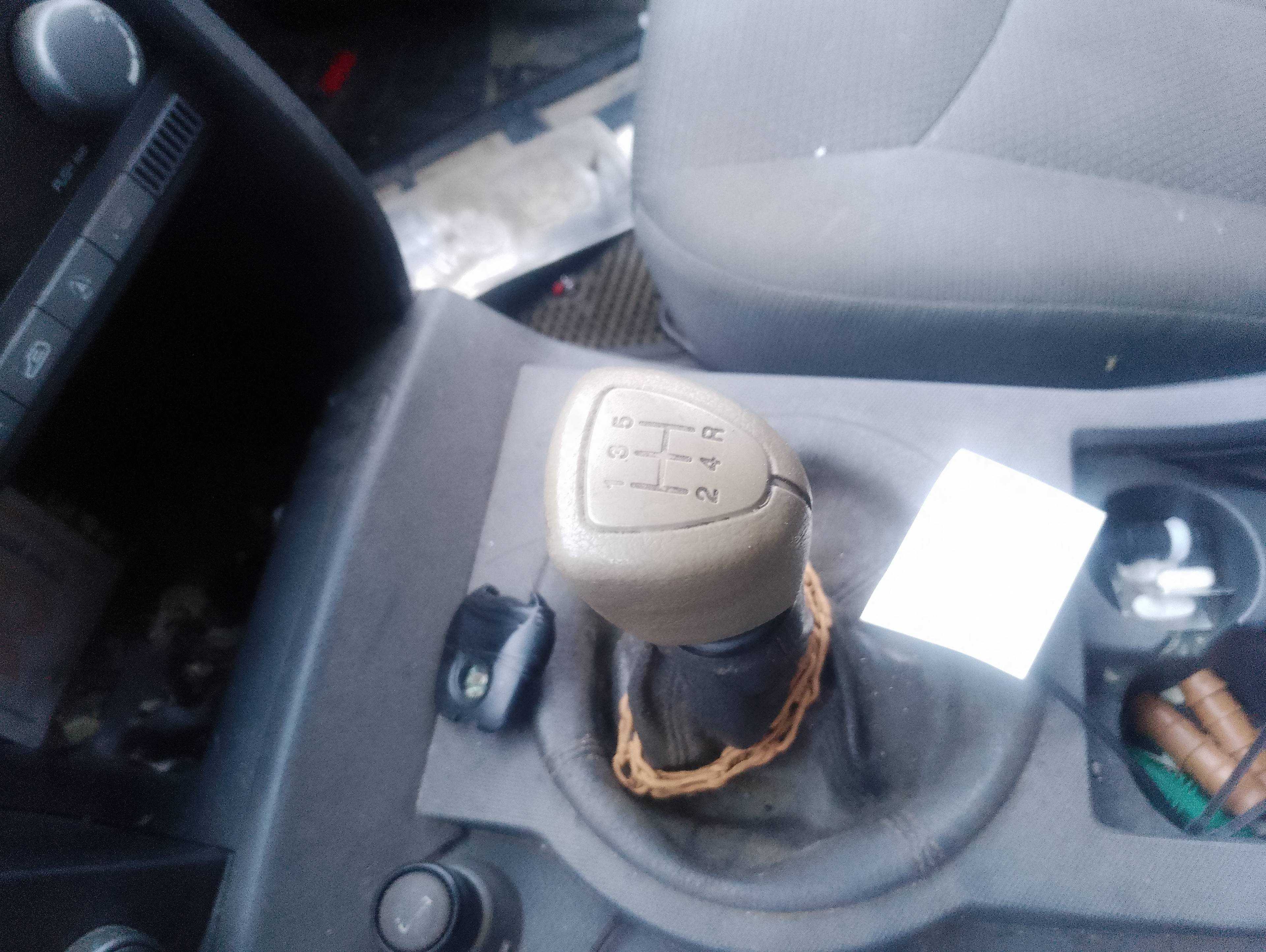 Recambio de palanca cambio para ssangyong kyron 200 xdi limited referencia OEM IAM   