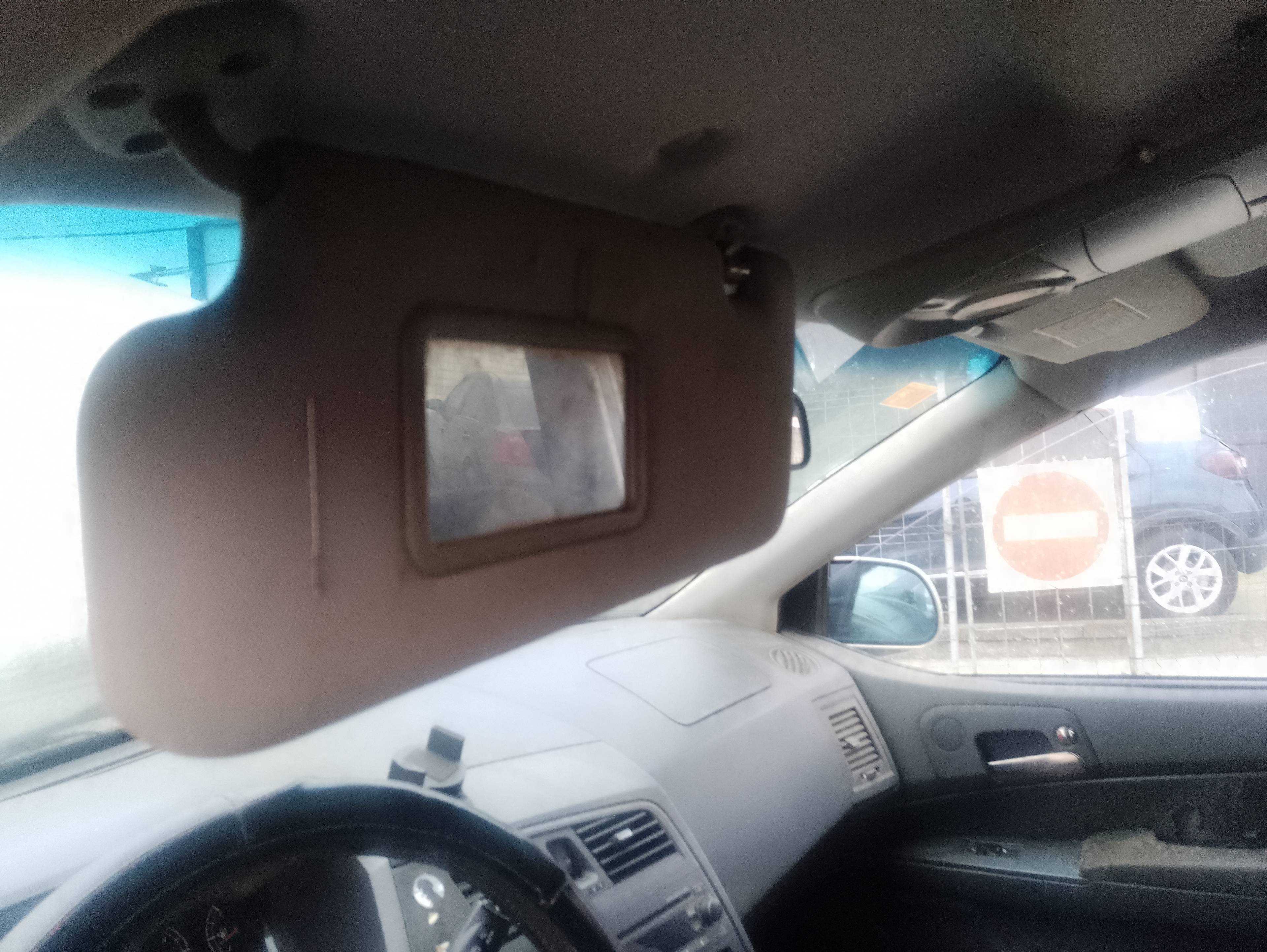 Recambio de parasol izquierdo para ssangyong kyron 200 xdi limited referencia OEM IAM   