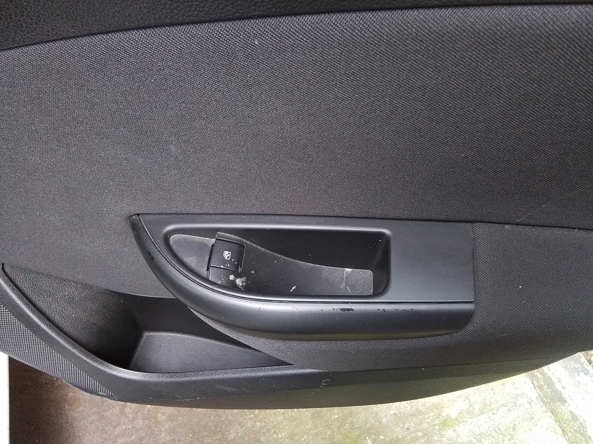 Recambio de mando elevalunas trasero derecho para opel astra j lim. excellence referencia OEM IAM   