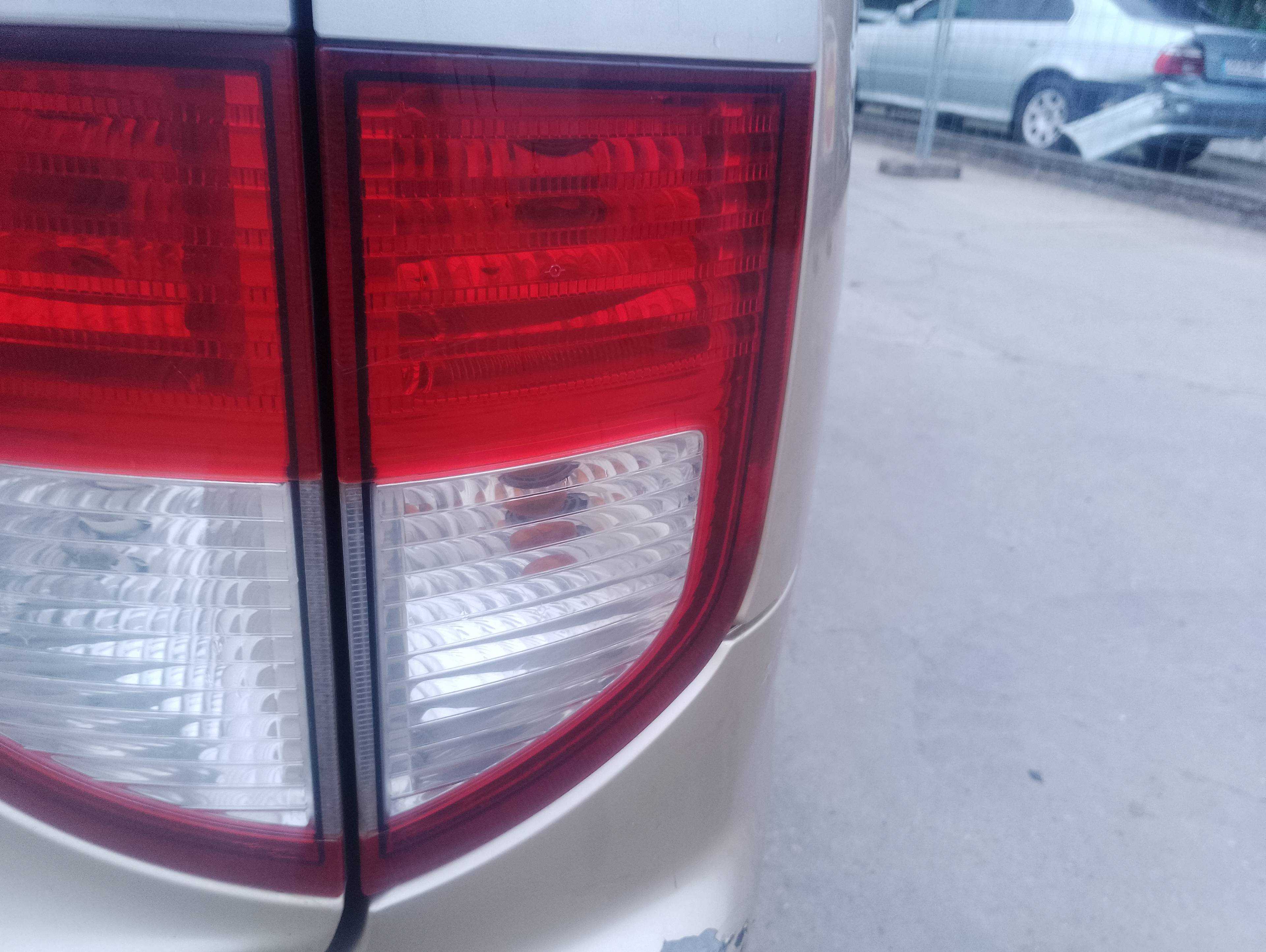 Recambio de piloto trasero derecho para ssangyong kyron 200 xdi limited referencia OEM IAM   