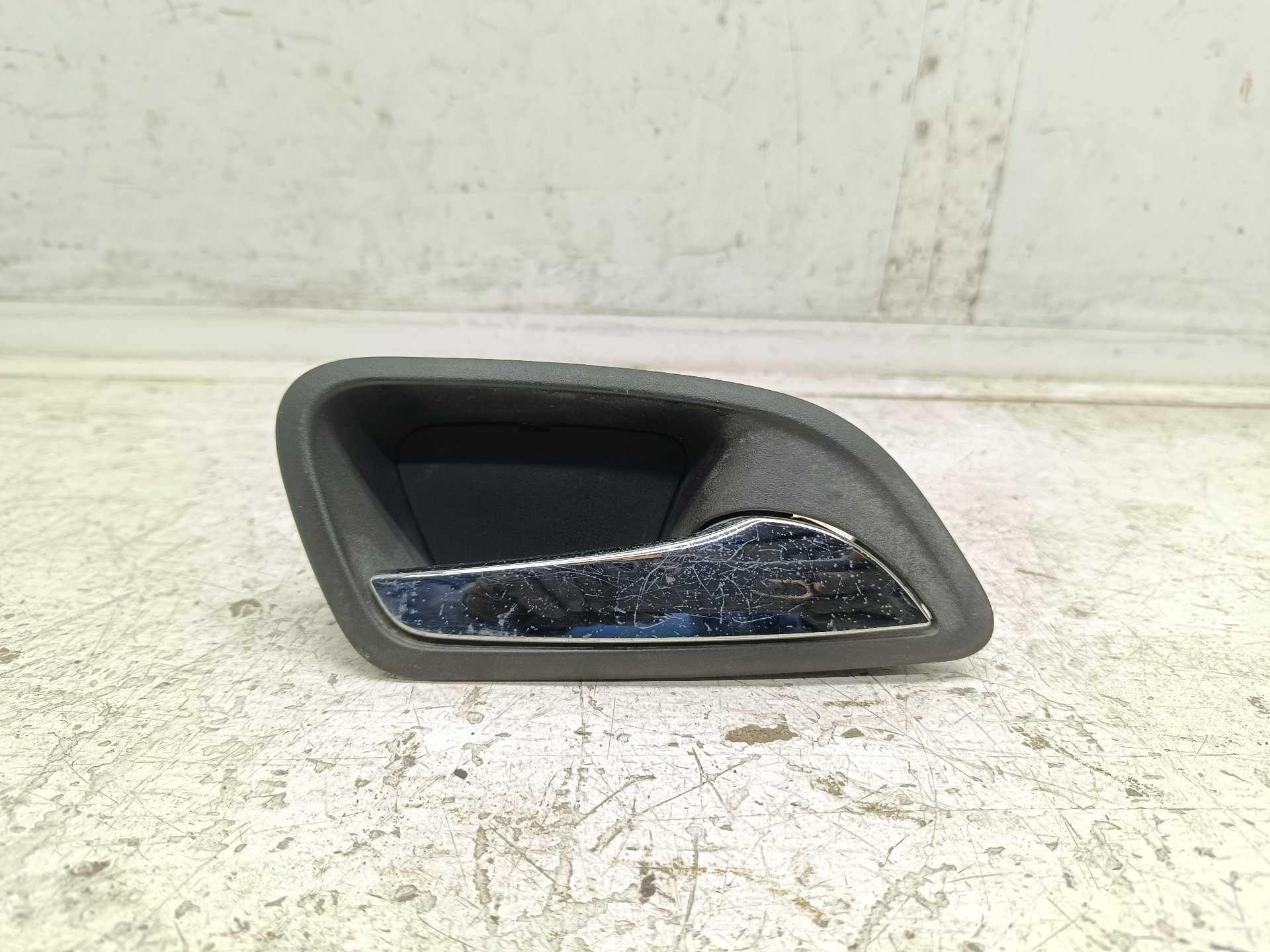 Recambio de maneta interior trasera derecha para chevrolet cruze 2.0 diesel cat referencia OEM IAM 96845904  