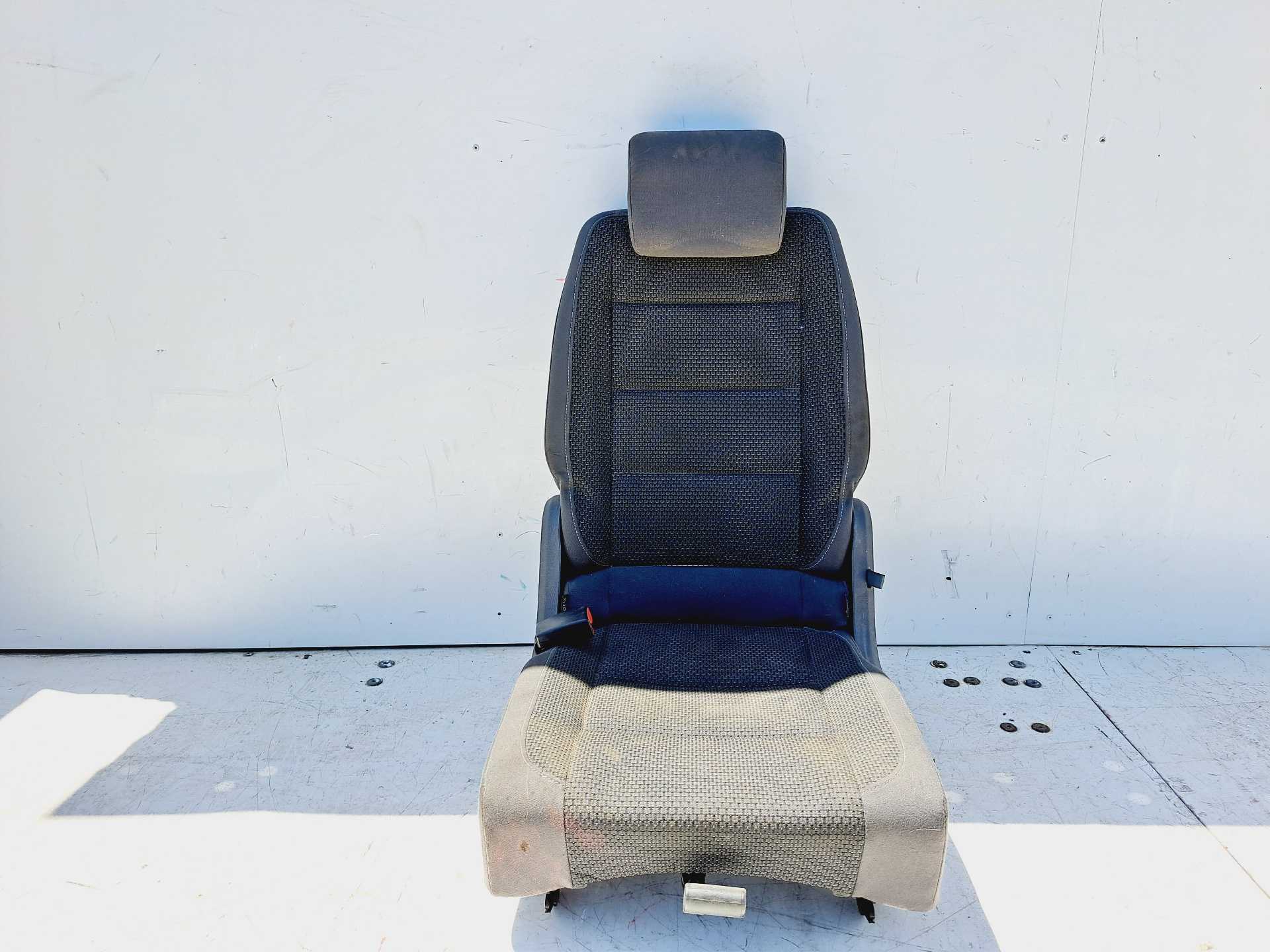 Recambio de asientos trasero izquierdo para volkswagen touran (1t3) 1.6 tdi dpf referencia OEM IAM 1T0883063H  