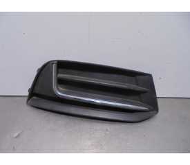 REJILLA PARAGOLPES DERECHA 8V5807682N 