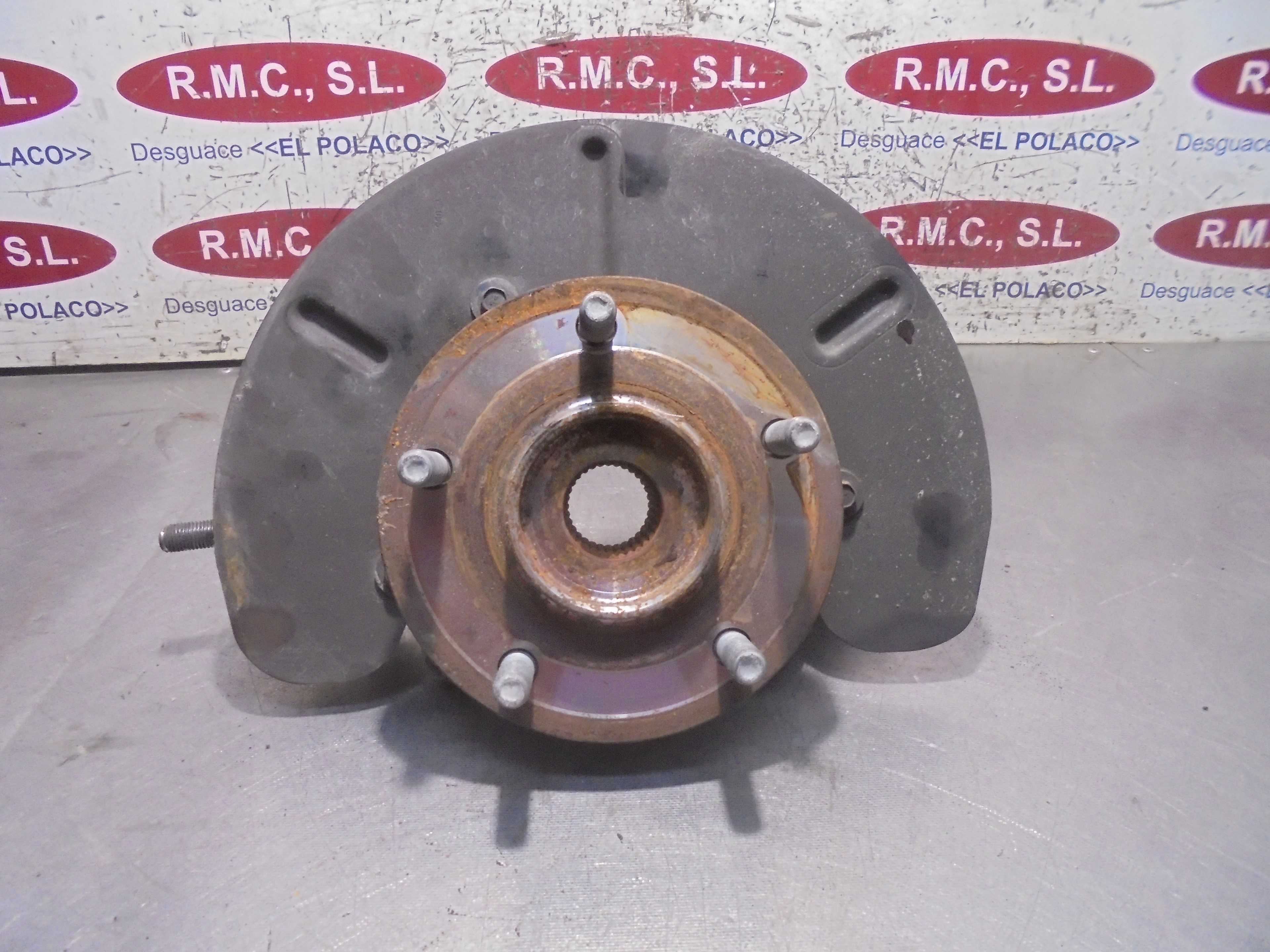 Recambio de mangueta delantera derecha para fiat freemont (345) basis referencia OEM IAM   