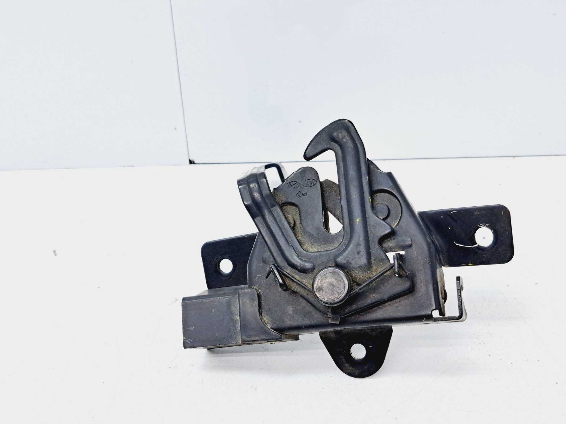 Recambio de cerradura capo para hyundai i20 1.2 cat referencia OEM IAM   