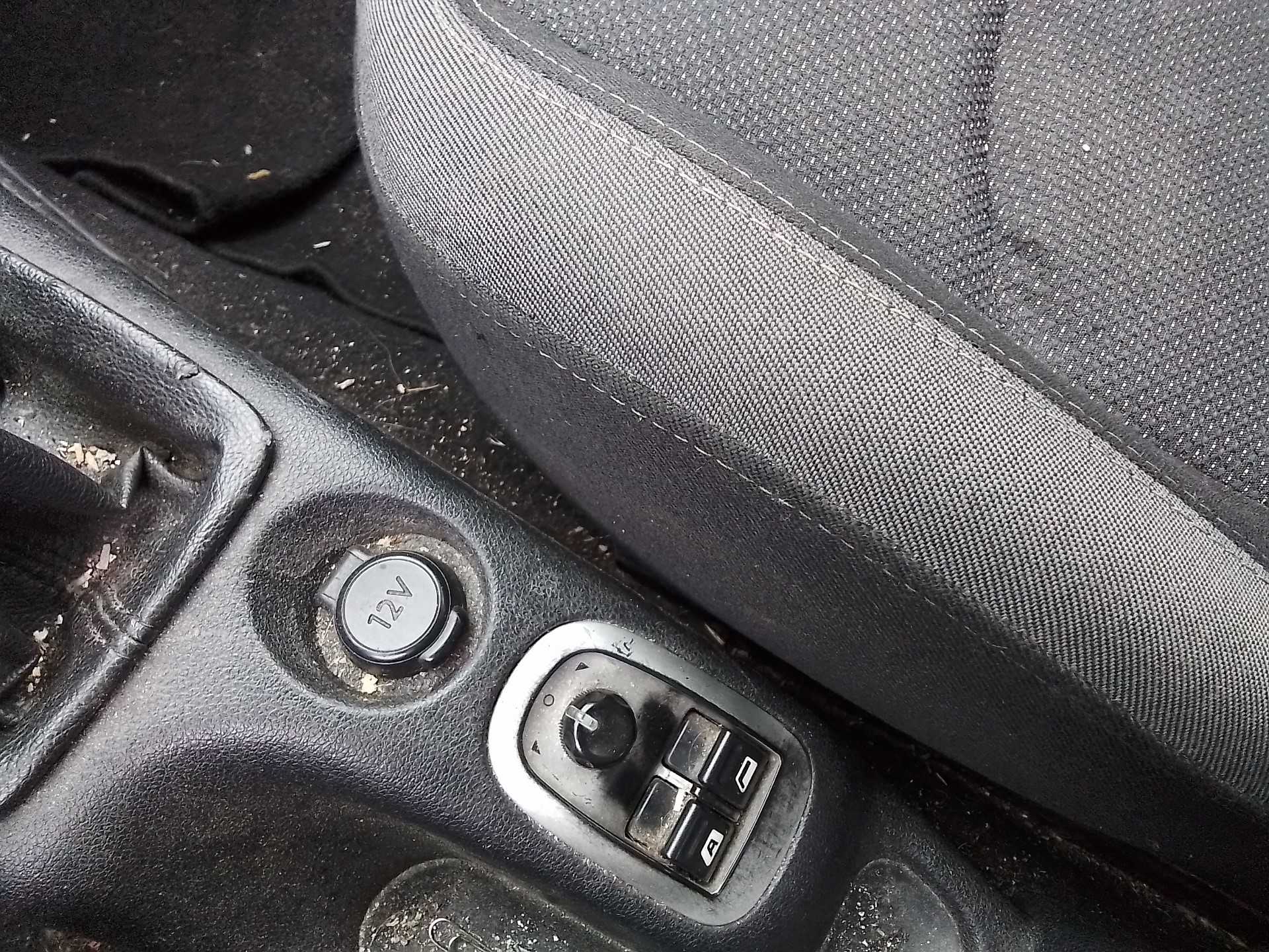 Recambio de mando elevalunas delantero derecho para peugeot 206+ básico referencia OEM IAM   