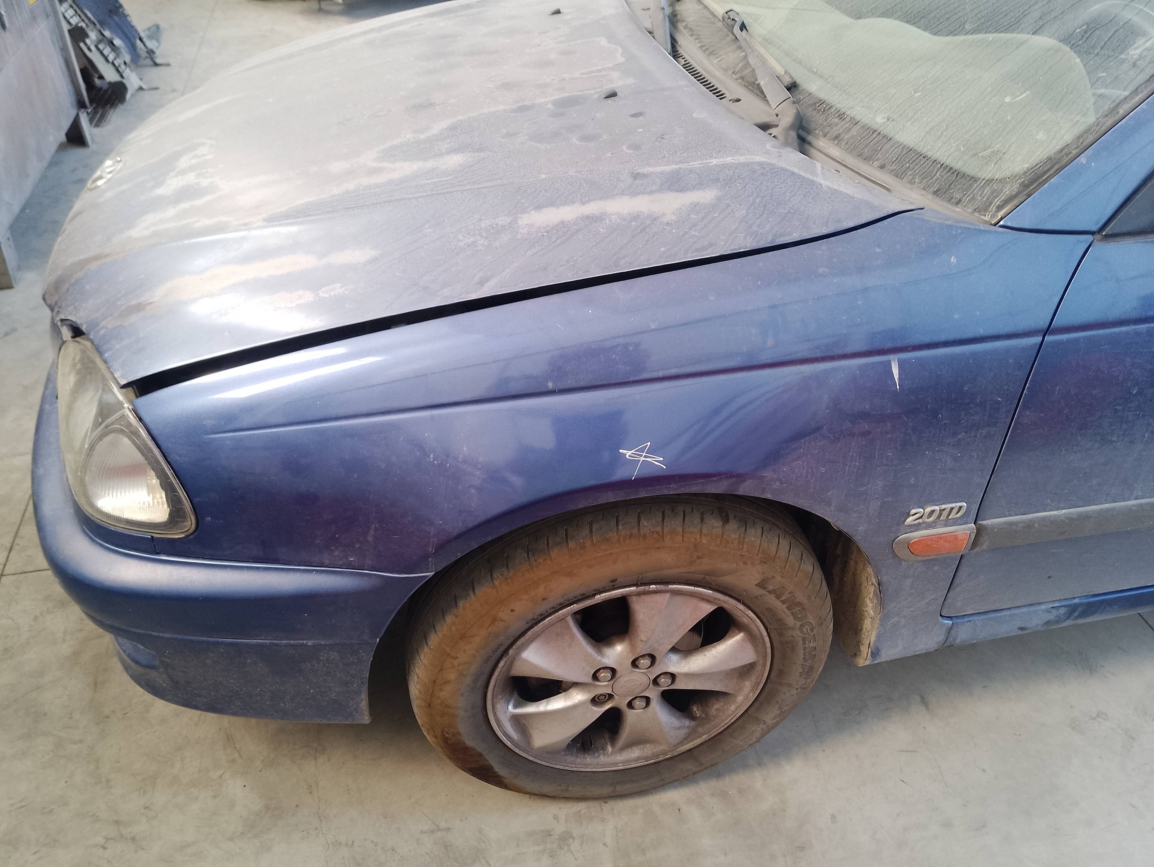 Recambio de aleta delantera izquierda para toyota avensis berlina (t 22) 2.0 td luna (5-ptas.) referencia OEM IAM   