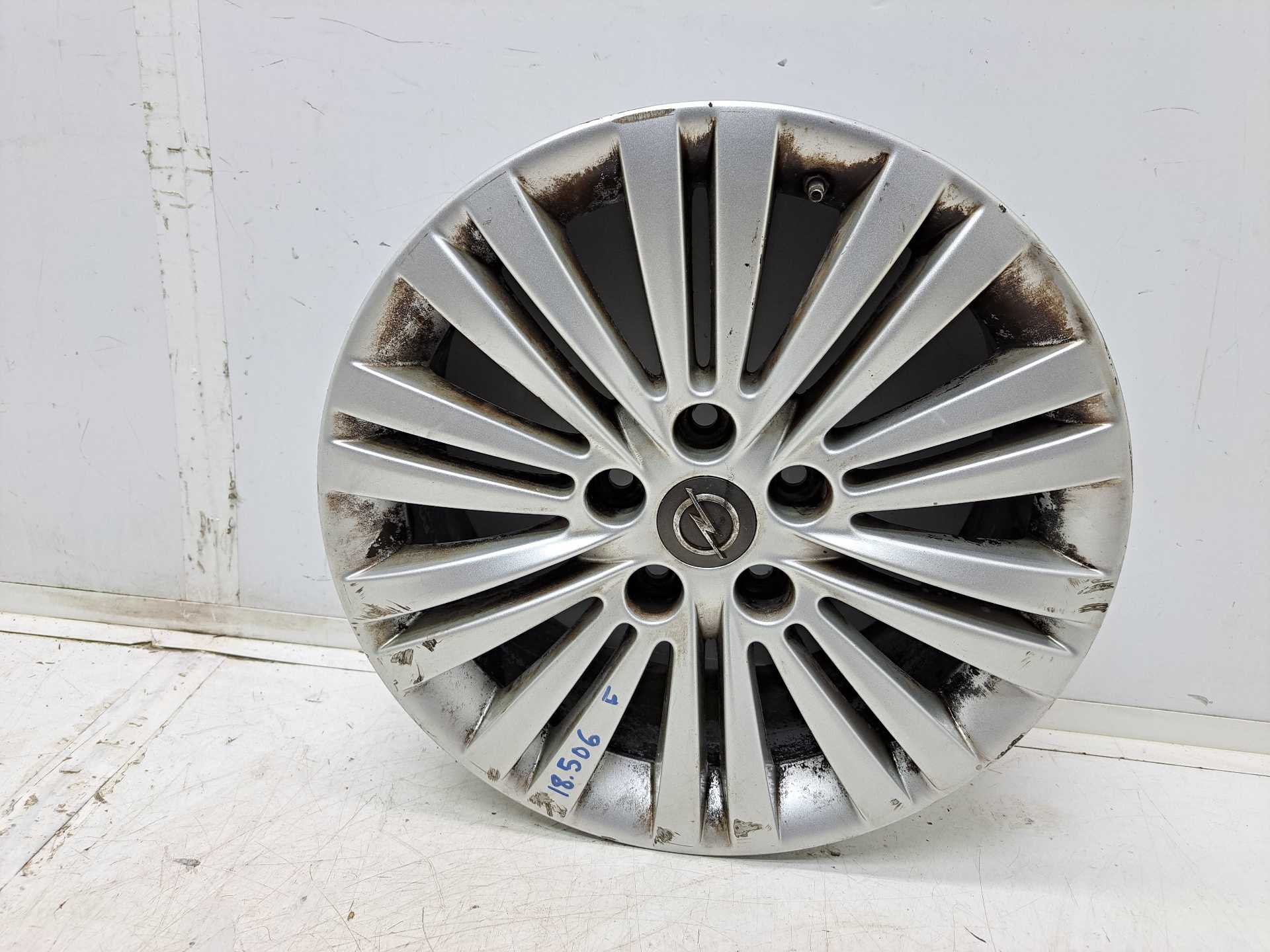 Recambio de llanta para opel astra j lim. excellence referencia OEM IAM R17  