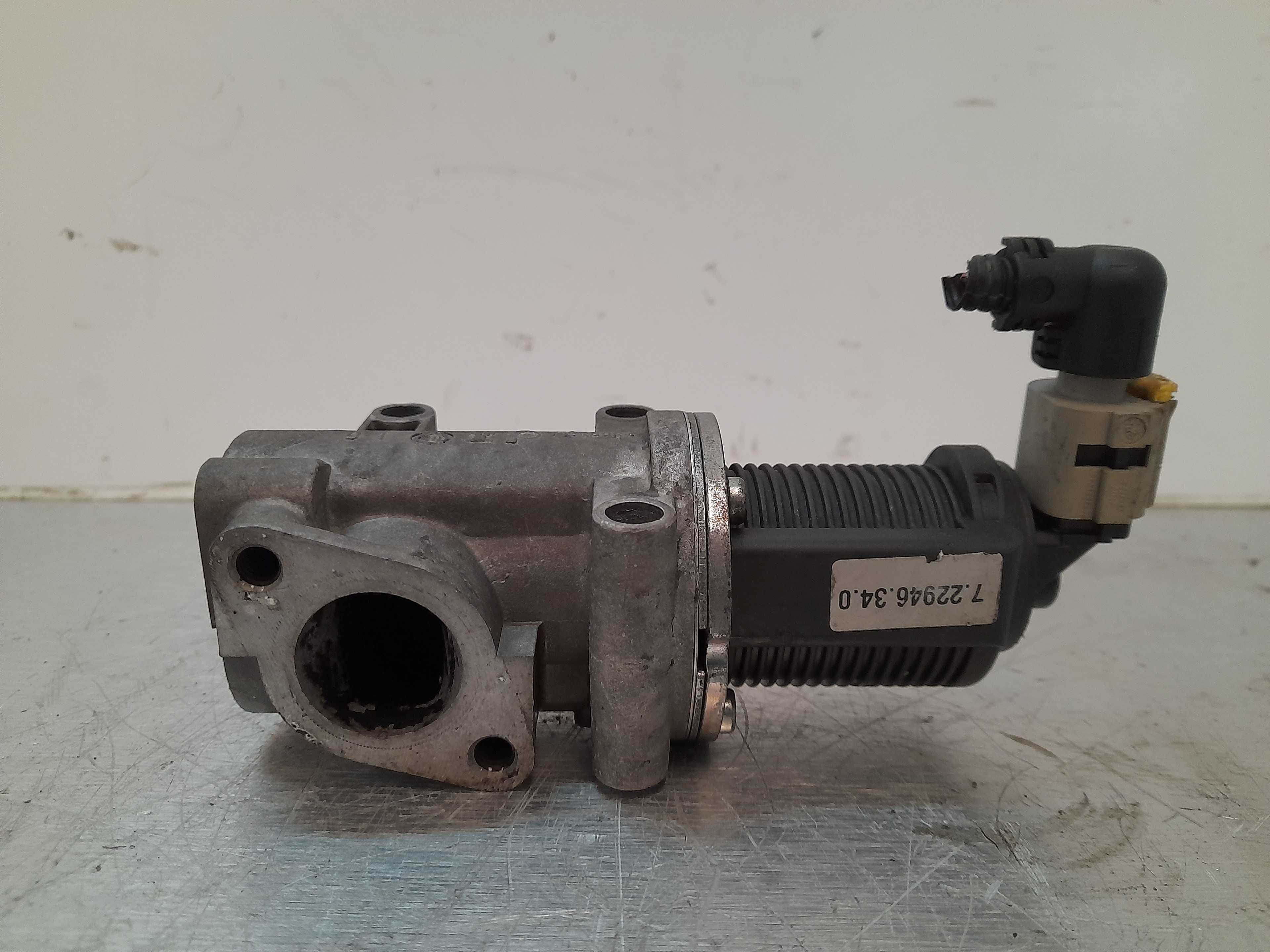 Recambio de valvula egr para fiat stilo (192) 1.9 8v jtd cat (939a1000 / 192a8000) referencia OEM IAM 722946340  