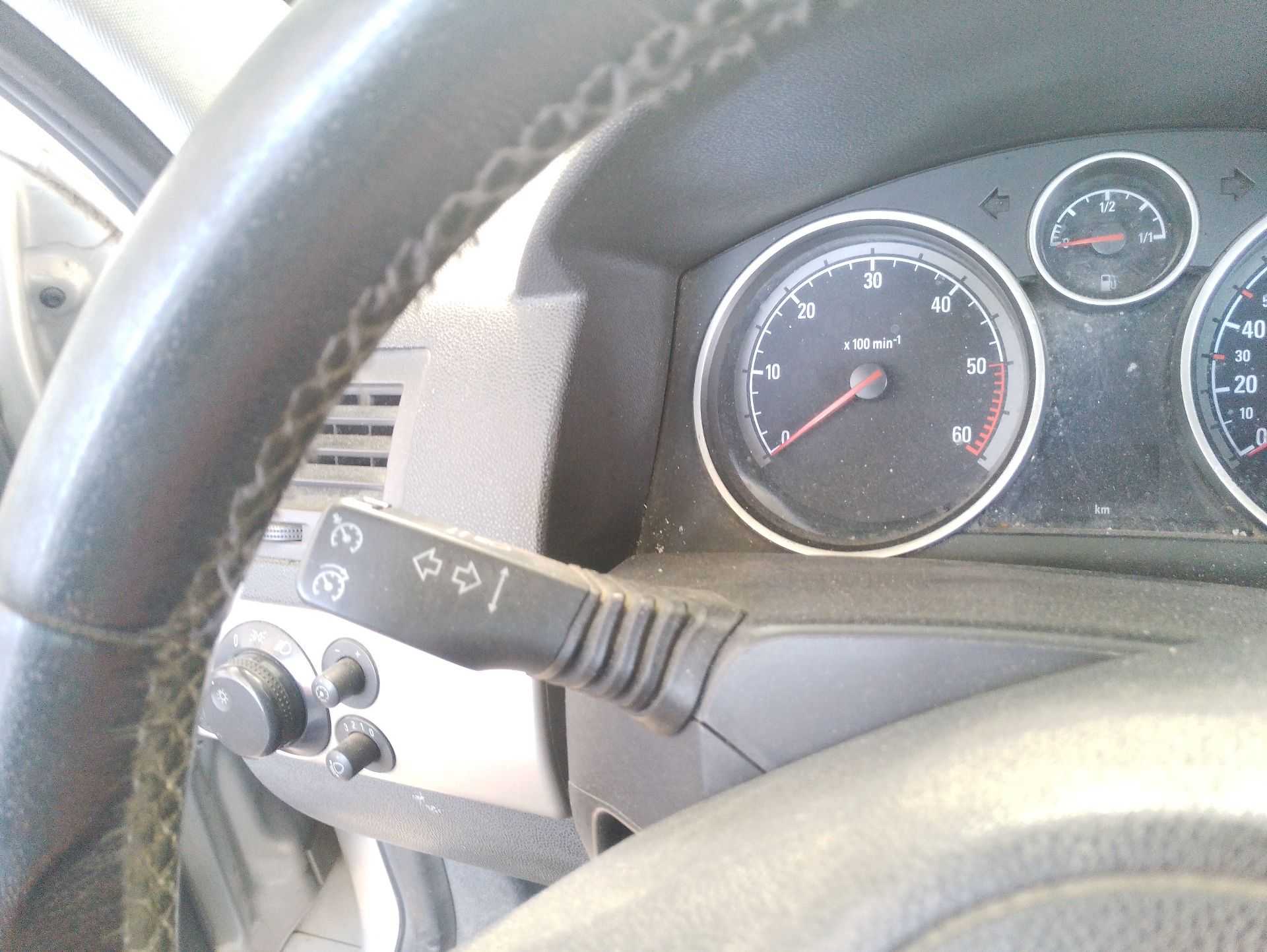 Recambio de mando intermitentes para opel astra h station wagon (a04) 1.9 cdti (l35) referencia OEM IAM   