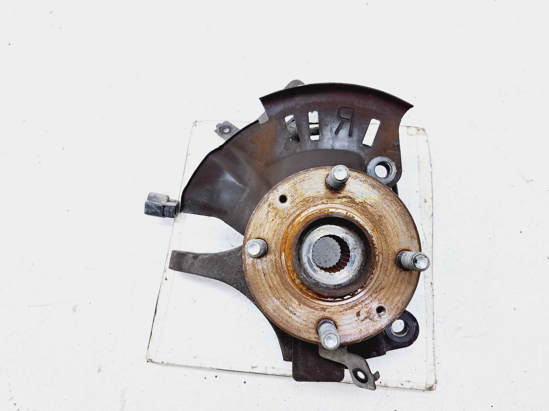 Recambio de mangueta delantera derecha para hyundai i20 1.2 cat referencia OEM IAM   
