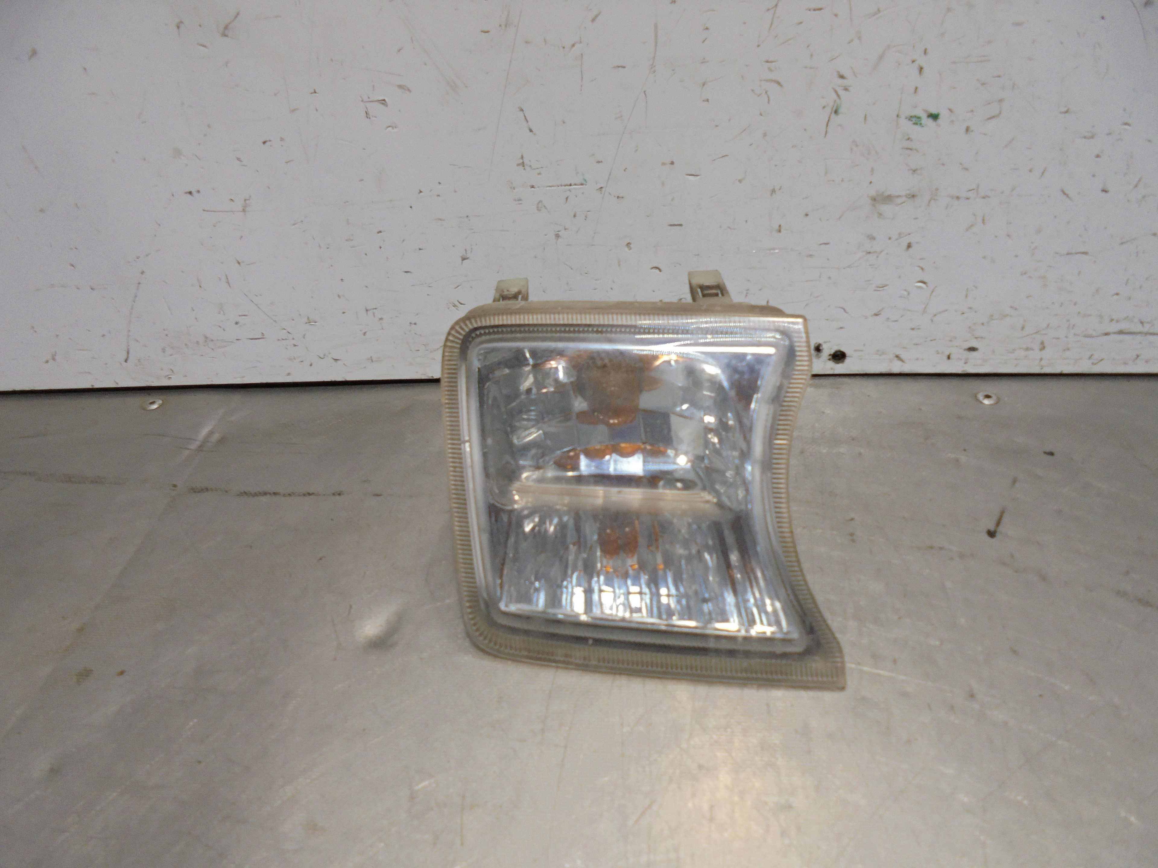 Recambio de piloto delantero izquierdo para toyota prius (nhw30) eco referencia OEM IAM 8152047010  