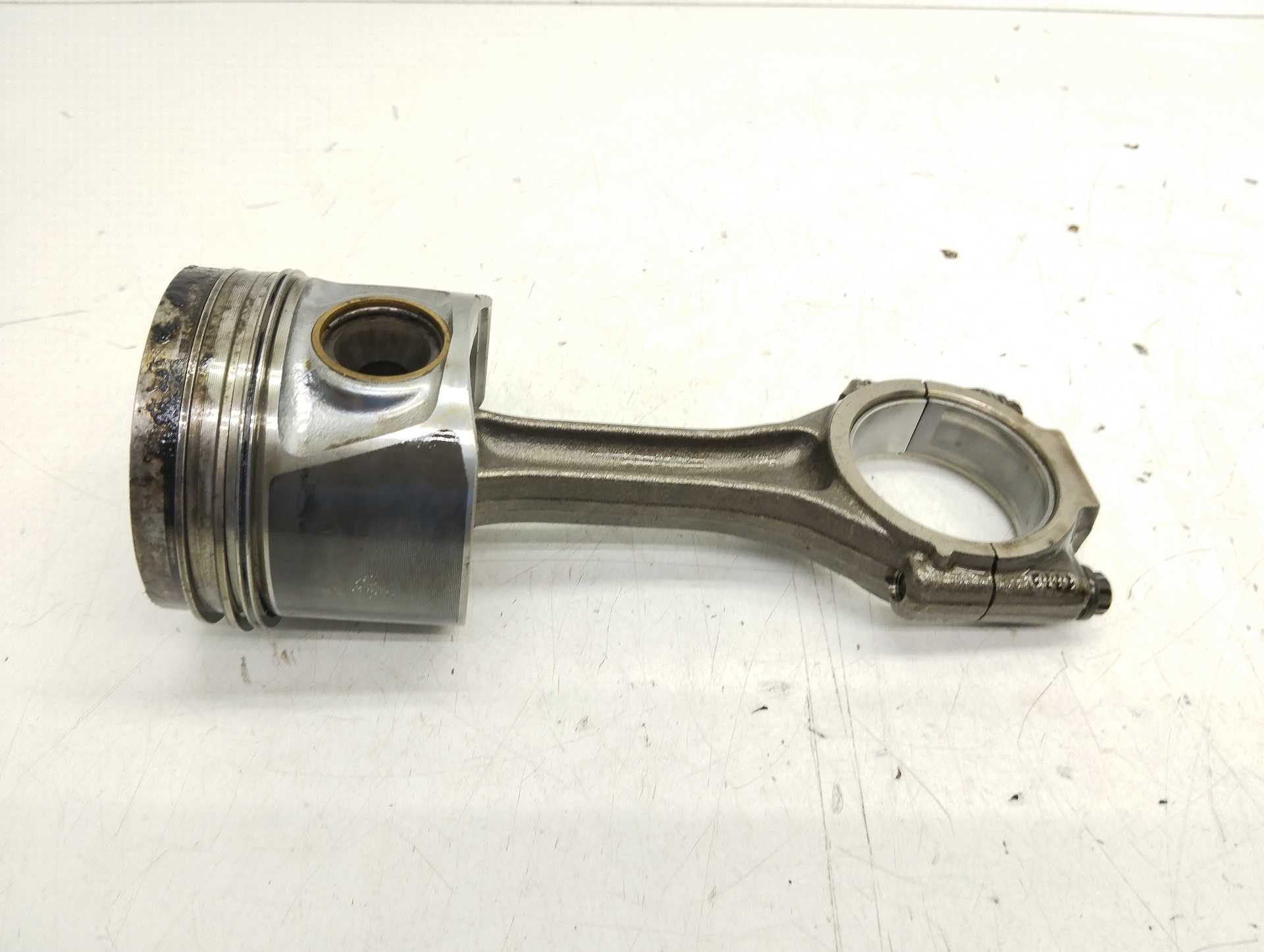 Recambio de piston para audi a4 berlina (8e) 2.0 tdi 16v (103kw) referencia OEM IAM   