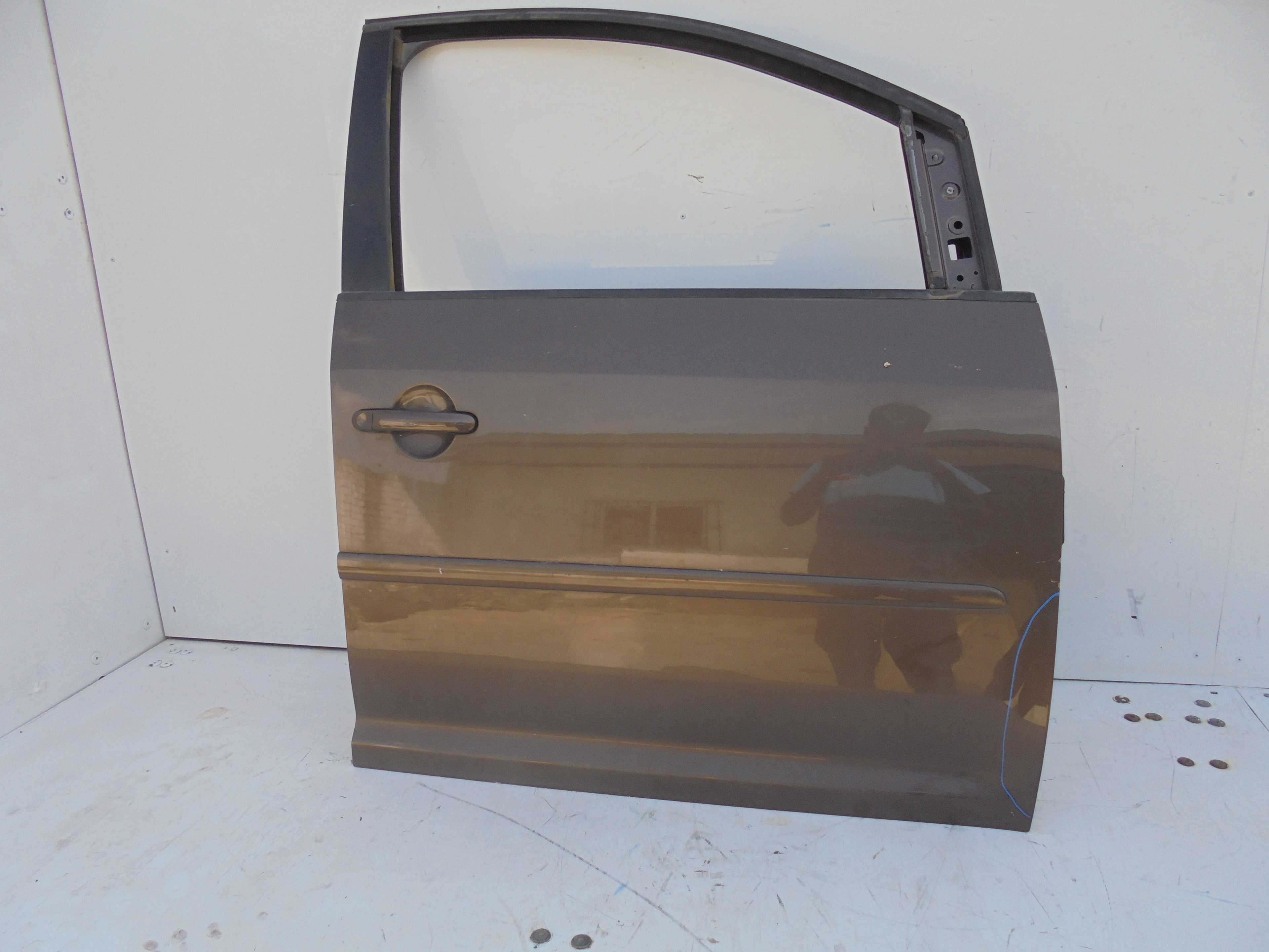 Recambio de puerta delantera derecha para volkswagen touran (1t3) 1.6 tdi dpf referencia OEM IAM   