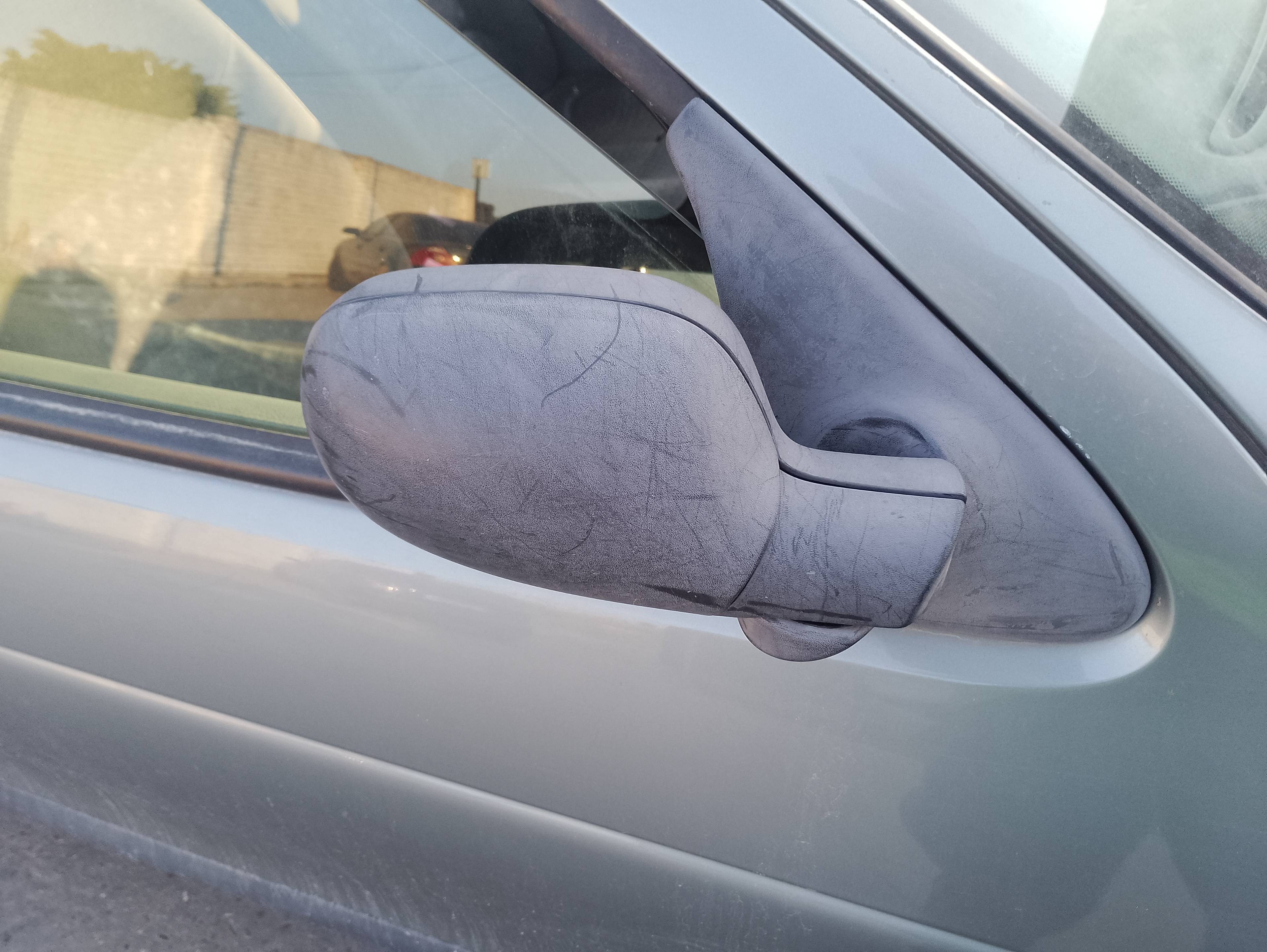 Recambio de retrovisor derecho para renault megane i berlina hatchback (ba0) 1.6e europa referencia OEM IAM   