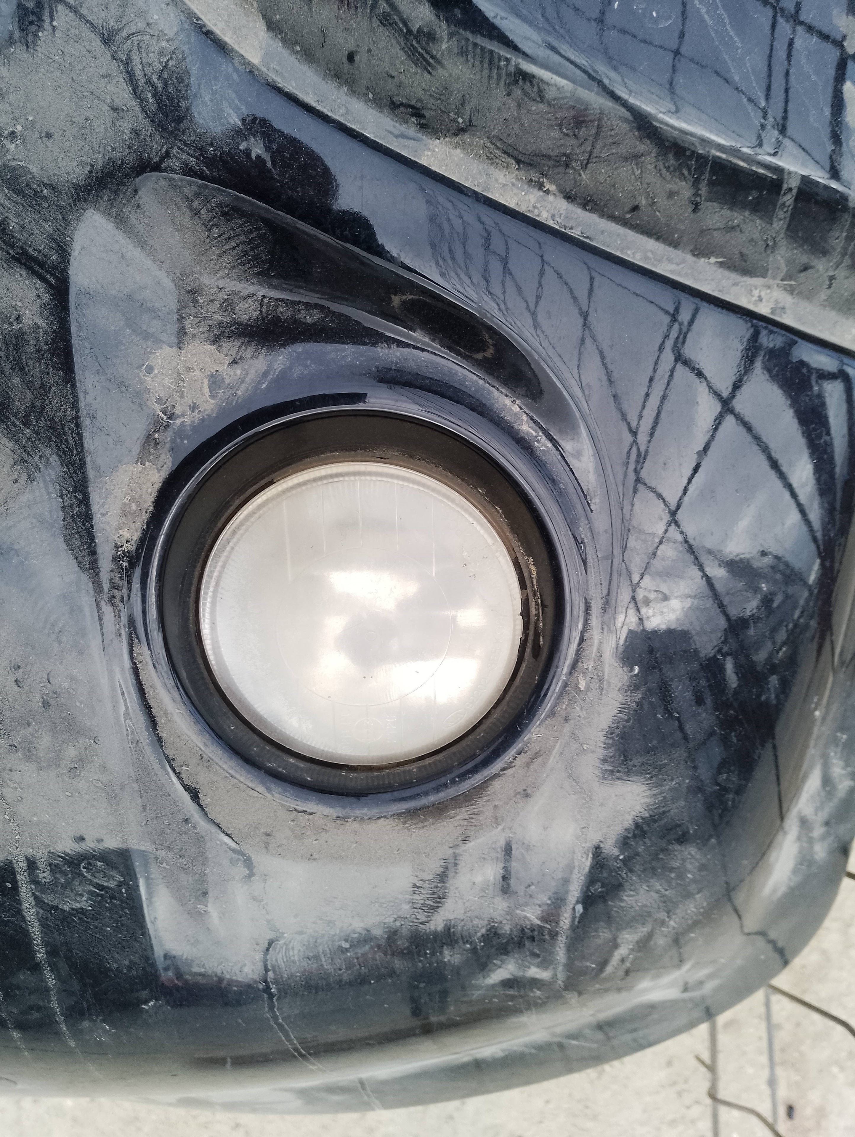 Recambio de faro antiniebla izquierdo para kia sorento 2.5 crdi active referencia OEM IAM   