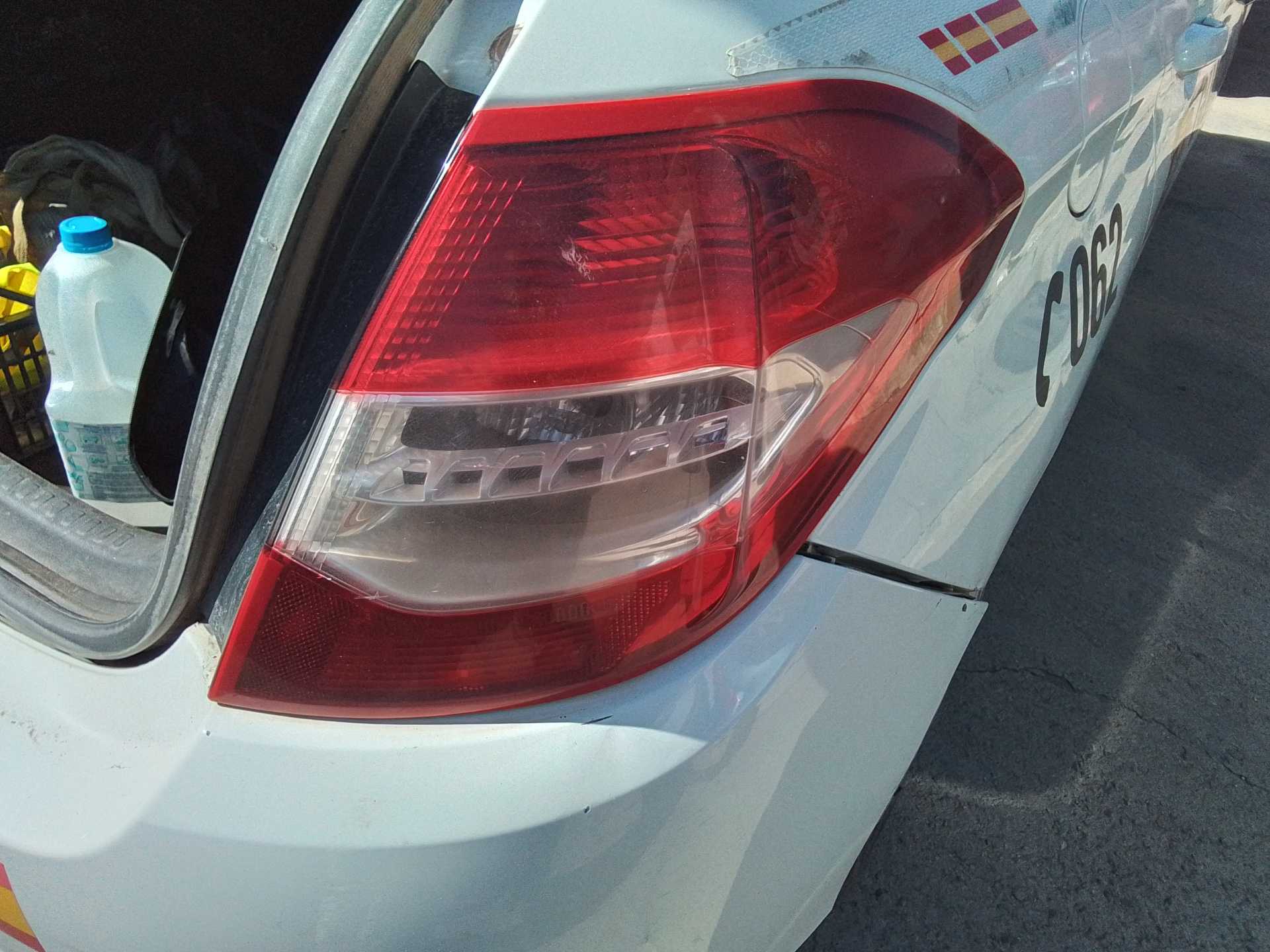Recambio de piloto trasero derecho para citroën c4 berlina referencia OEM IAM   