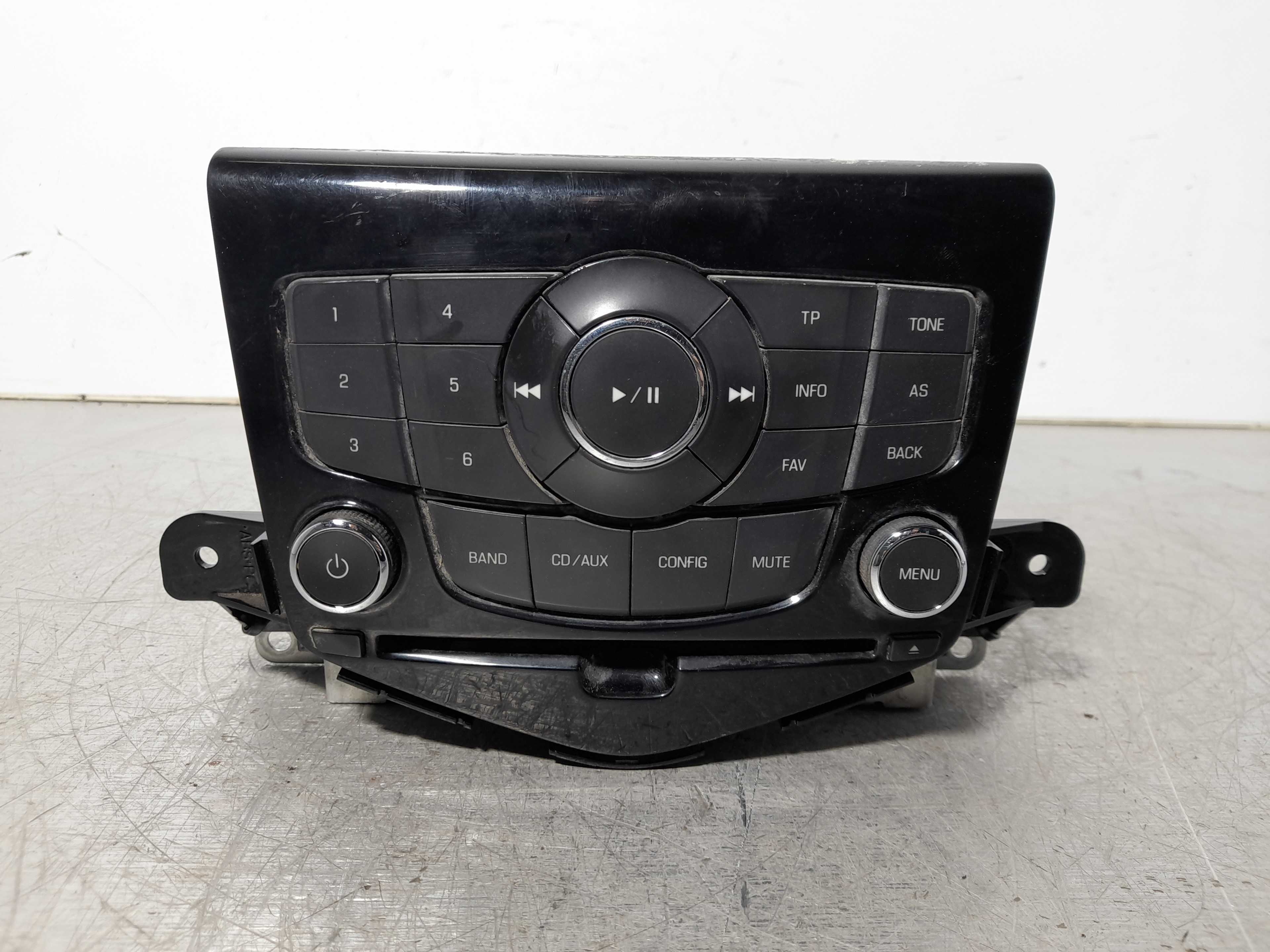 Recambio de sistema audio / radio cd para chevrolet cruze 2.0 diesel cat referencia OEM IAM   