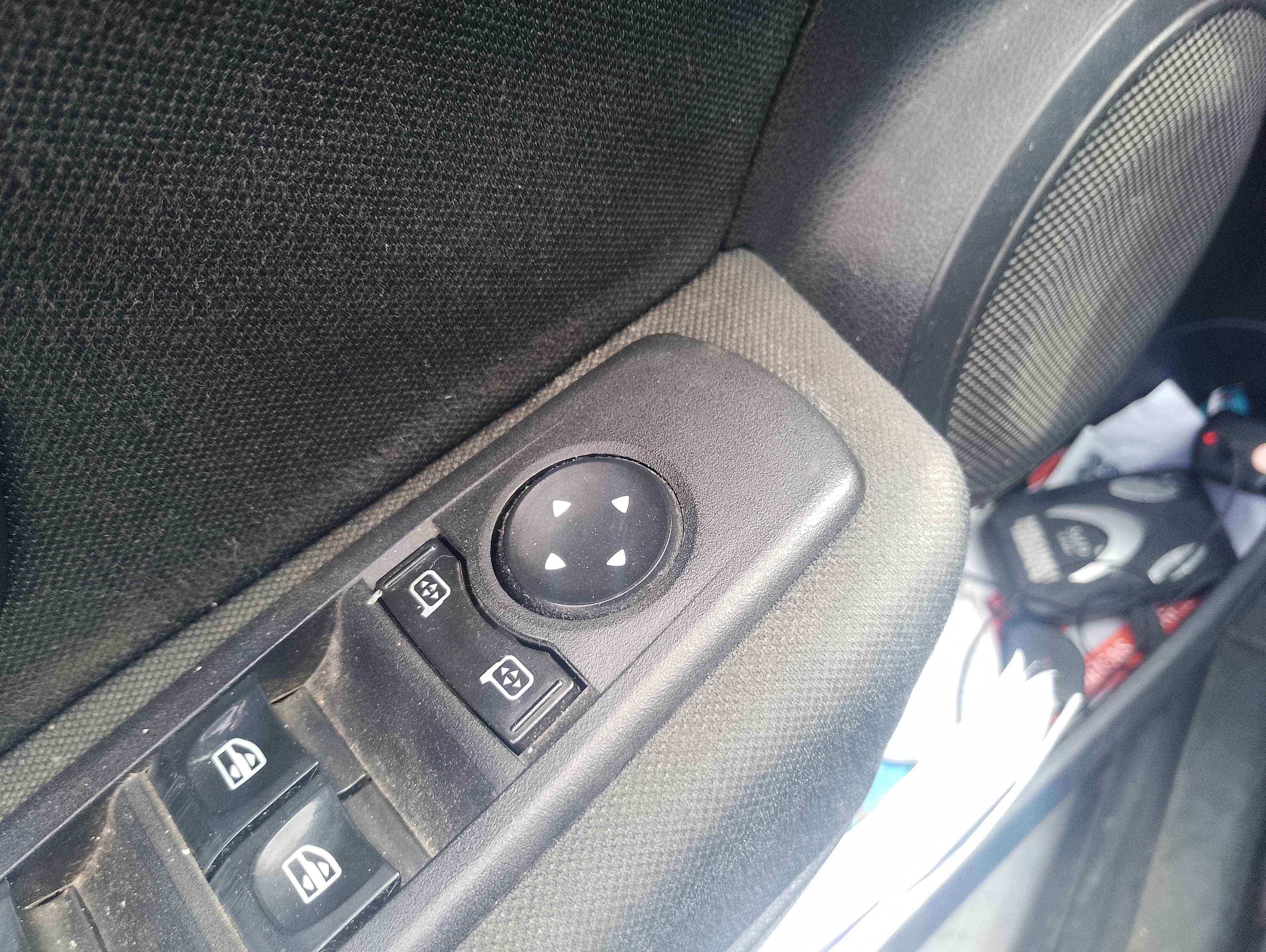 Recambio de mando retrovisor para renault megane iii berlina 5 p dynamique referencia OEM IAM   