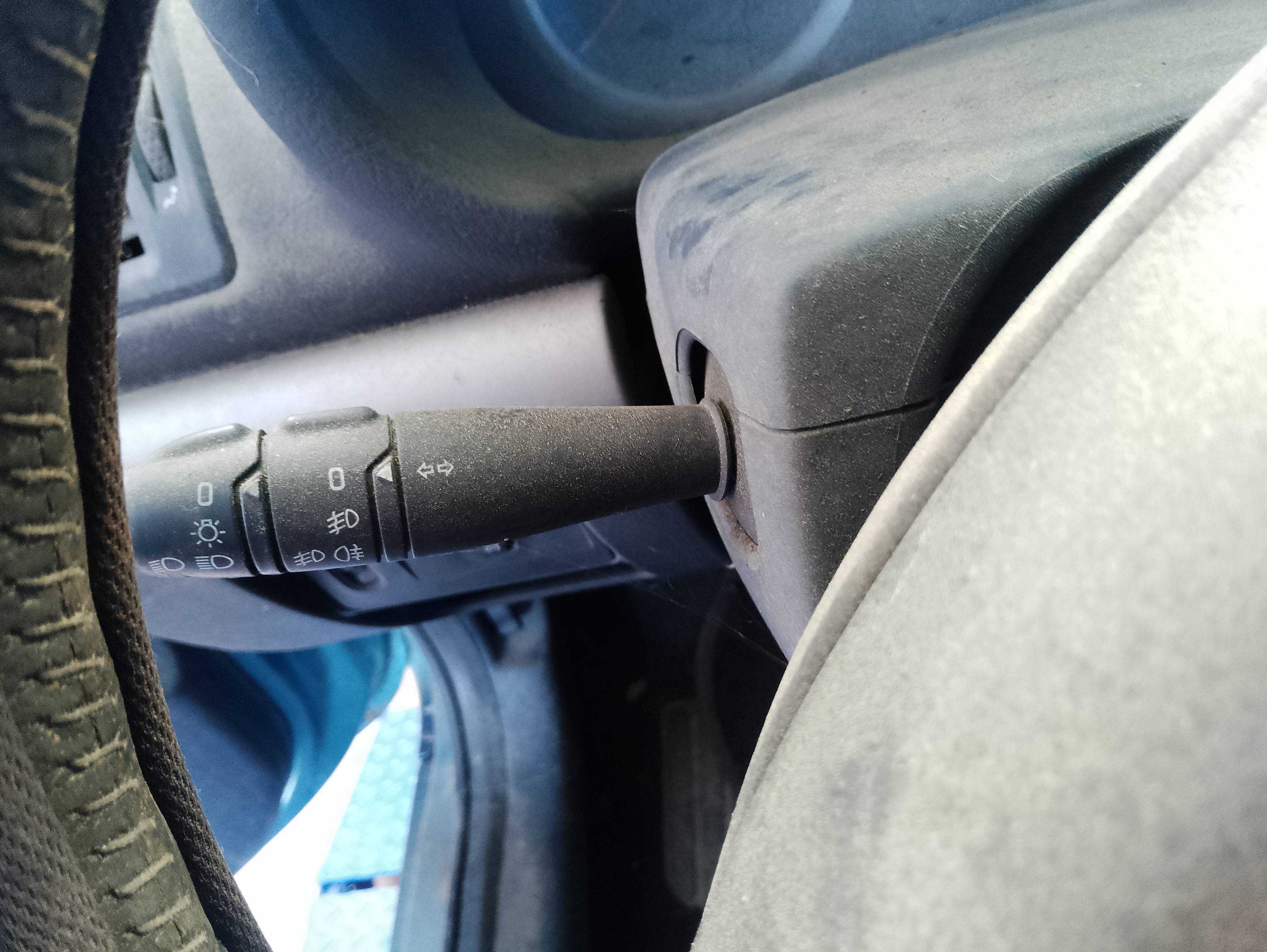 Recambio de mando luces/intermitencia (com2000) para renault clio ii symbol 1.5 dci authentique referencia OEM IAM   