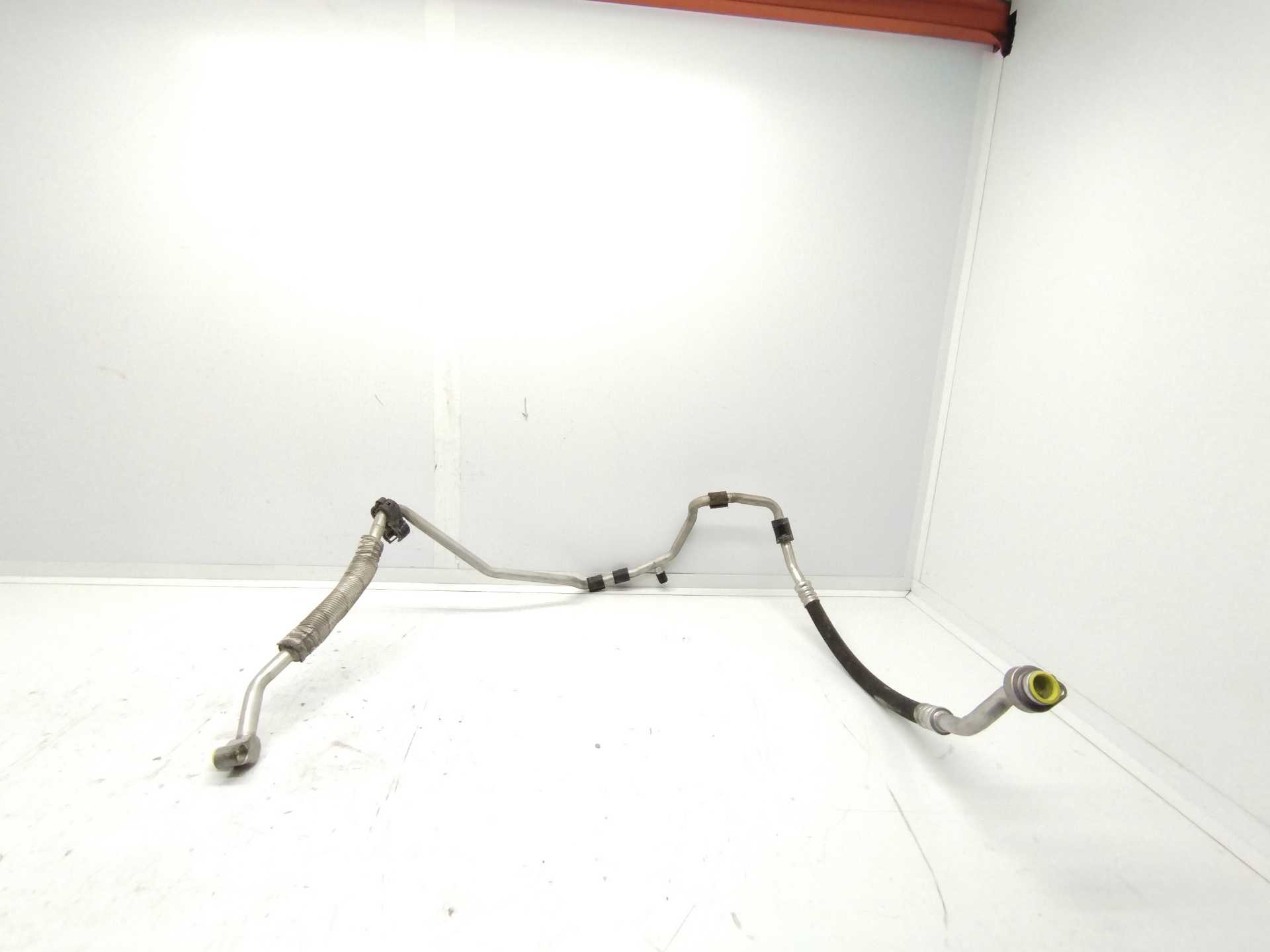 Recambio de tubos aire acondicionado para volkswagen passat berlina (3c2) advance referencia OEM IAM 3C0820743CC  