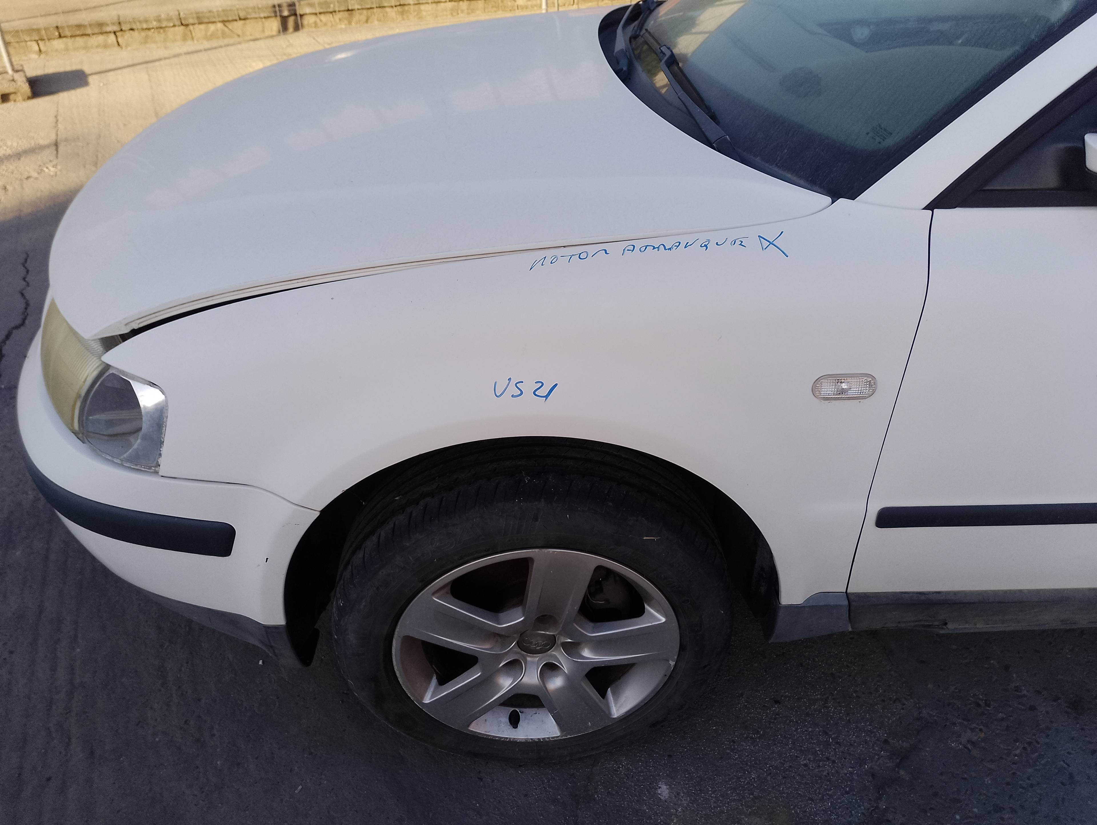 Recambio de aleta delantera izquierda para volkswagen passat berlina (3a2) cl referencia OEM IAM   