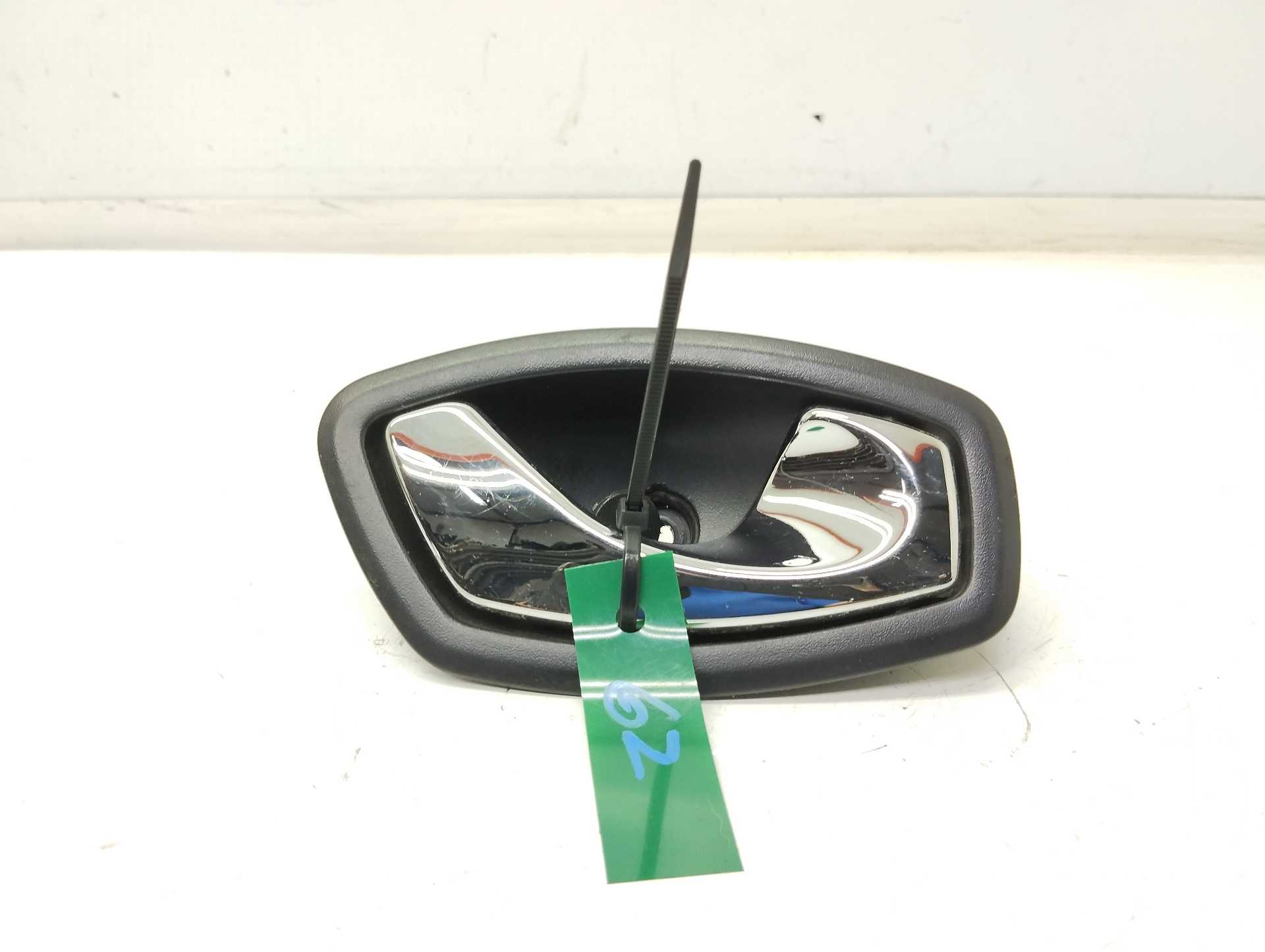 Recambio de maneta interior delantera derecha para renault megane iii berlina 5 p dynamique referencia OEM IAM 826720001R 110486