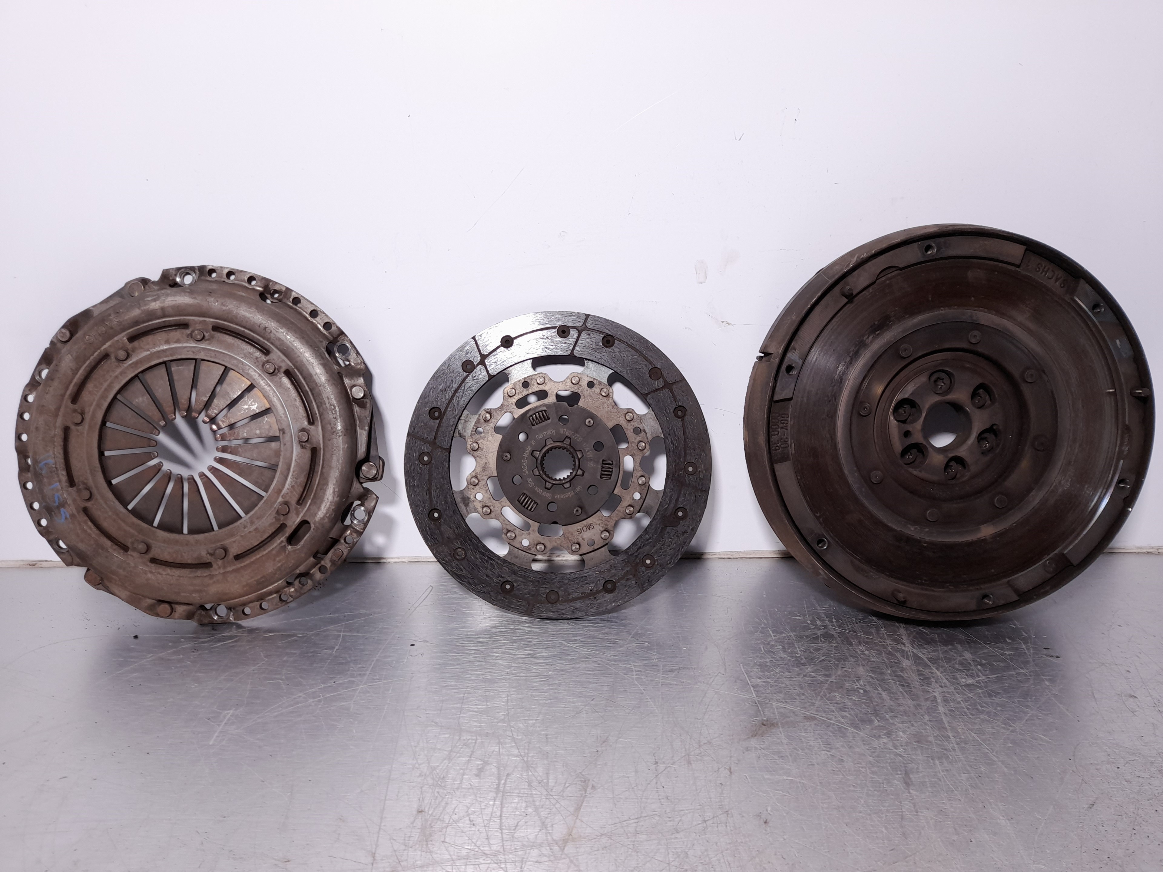 Recambio de kit embrague para ford focus c-max (cap) ambiente (d) referencia OEM IAM 3082000414 SACHS 