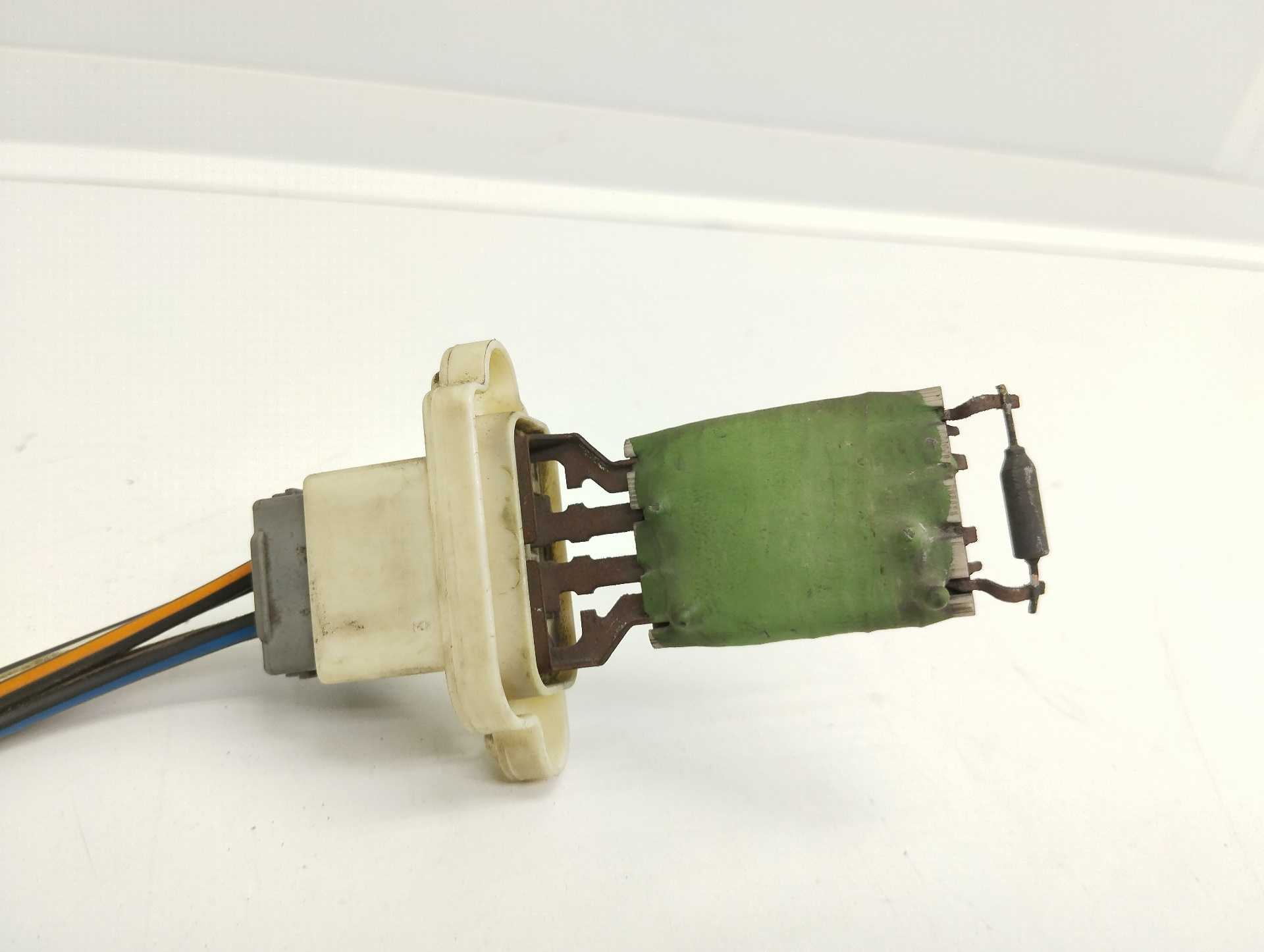 Recambio de resistencia calefaccion para ford focus berlina (cap) referencia OEM IAM   