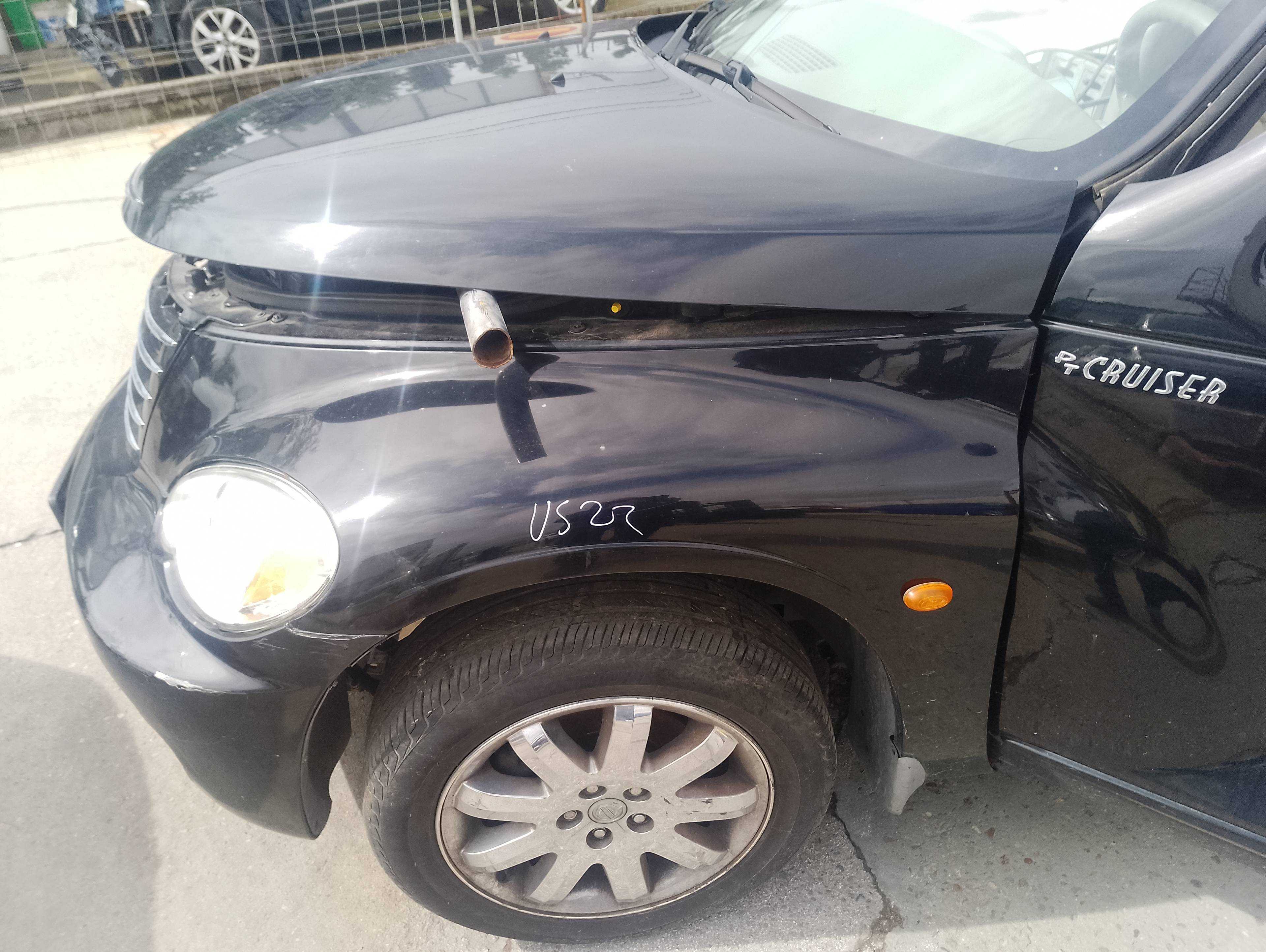 Recambio de aleta delantera izquierda para chrysler pt cruiser (pt) referencia OEM IAM   