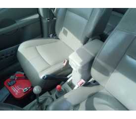 Recambio de apoyabrazos central para chrysler pt cruiser (pt) referencia OEM IAM   