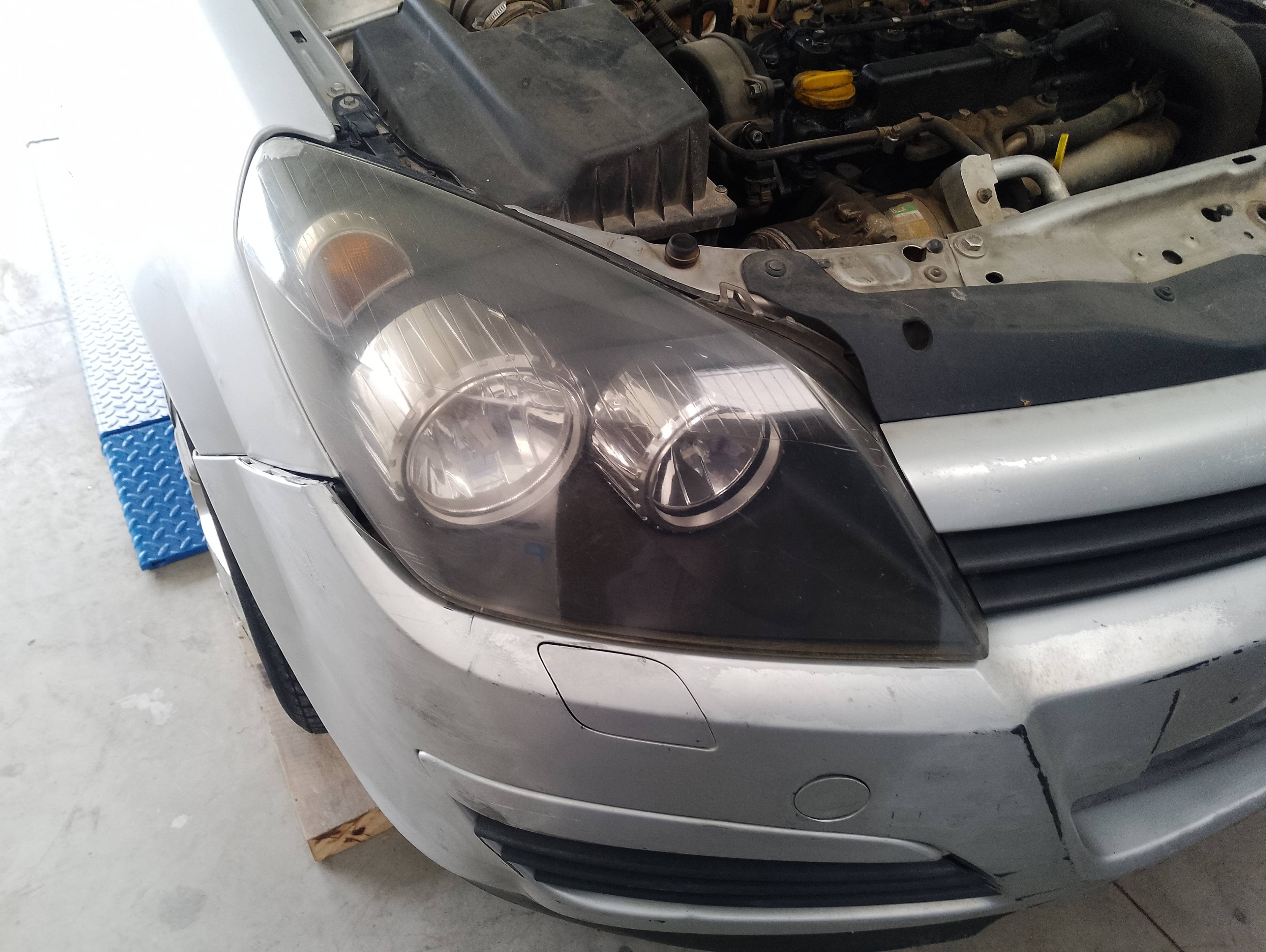 Recambio de faro derecho para opel astra h berlina cosmo referencia OEM IAM   